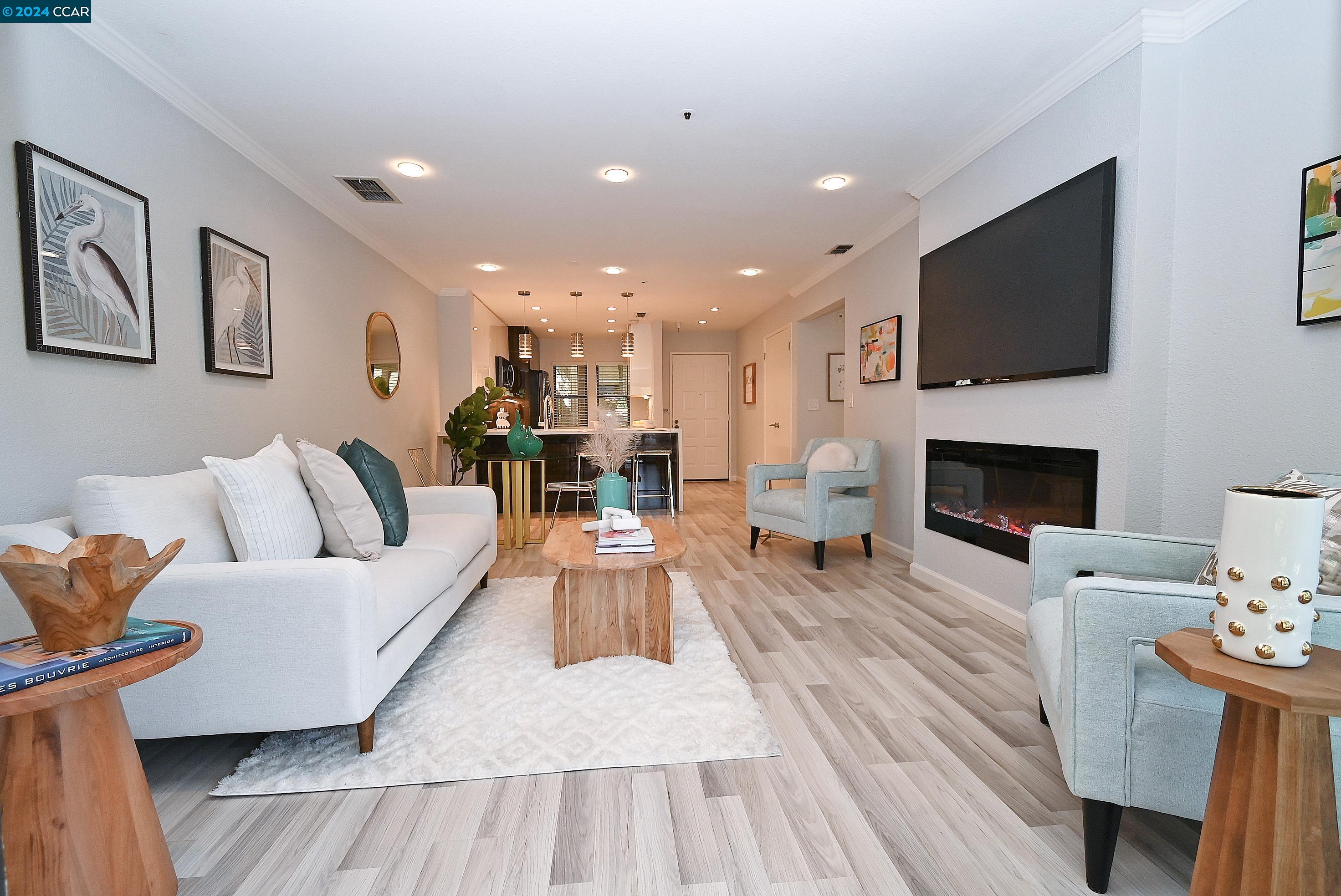 Photo #2: 41059204 Listing 