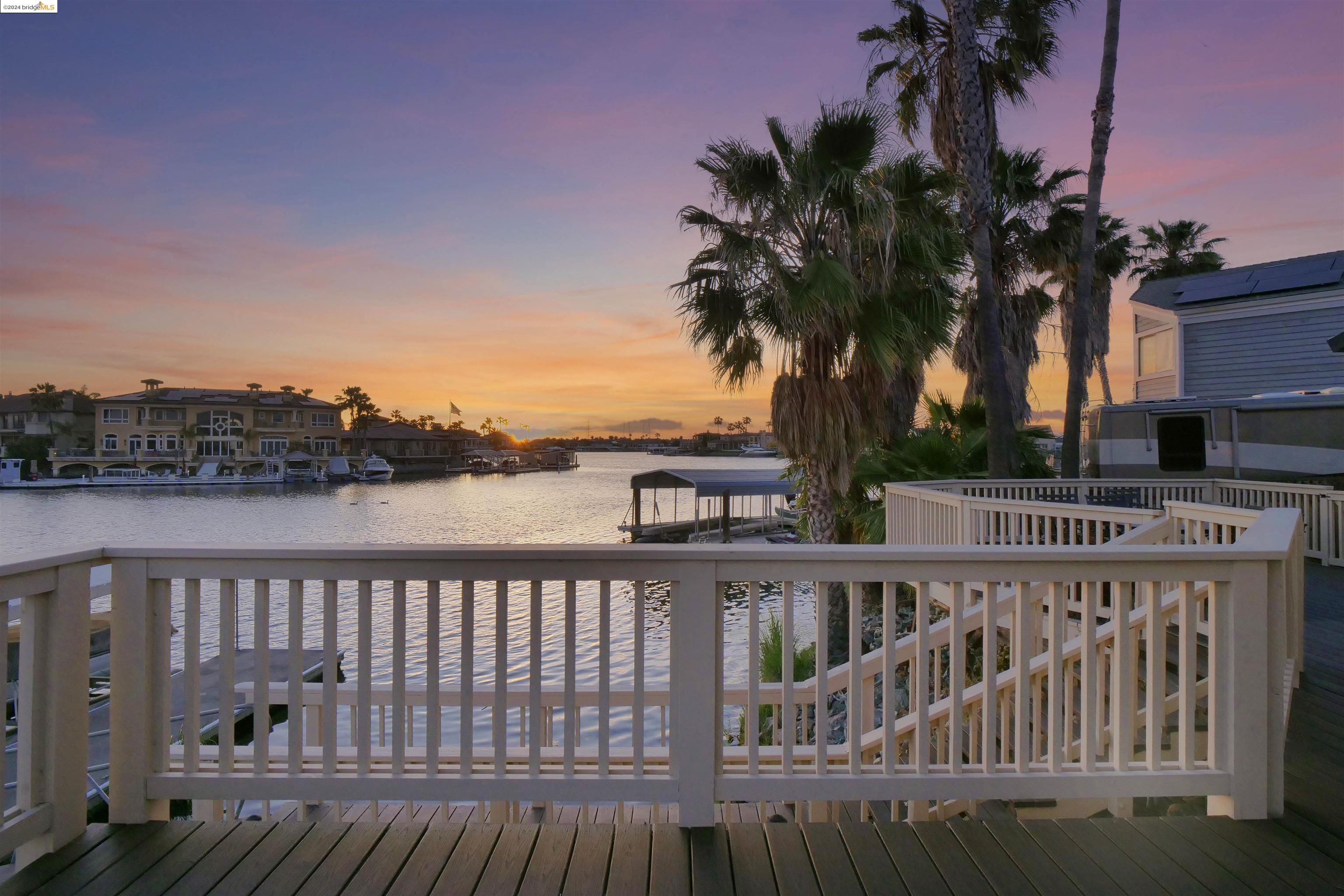 Detail Gallery Image 3 of 60 For 1825 Surfside Ct, Discovery Bay,  CA 94505 - 3 Beds | 2 Baths