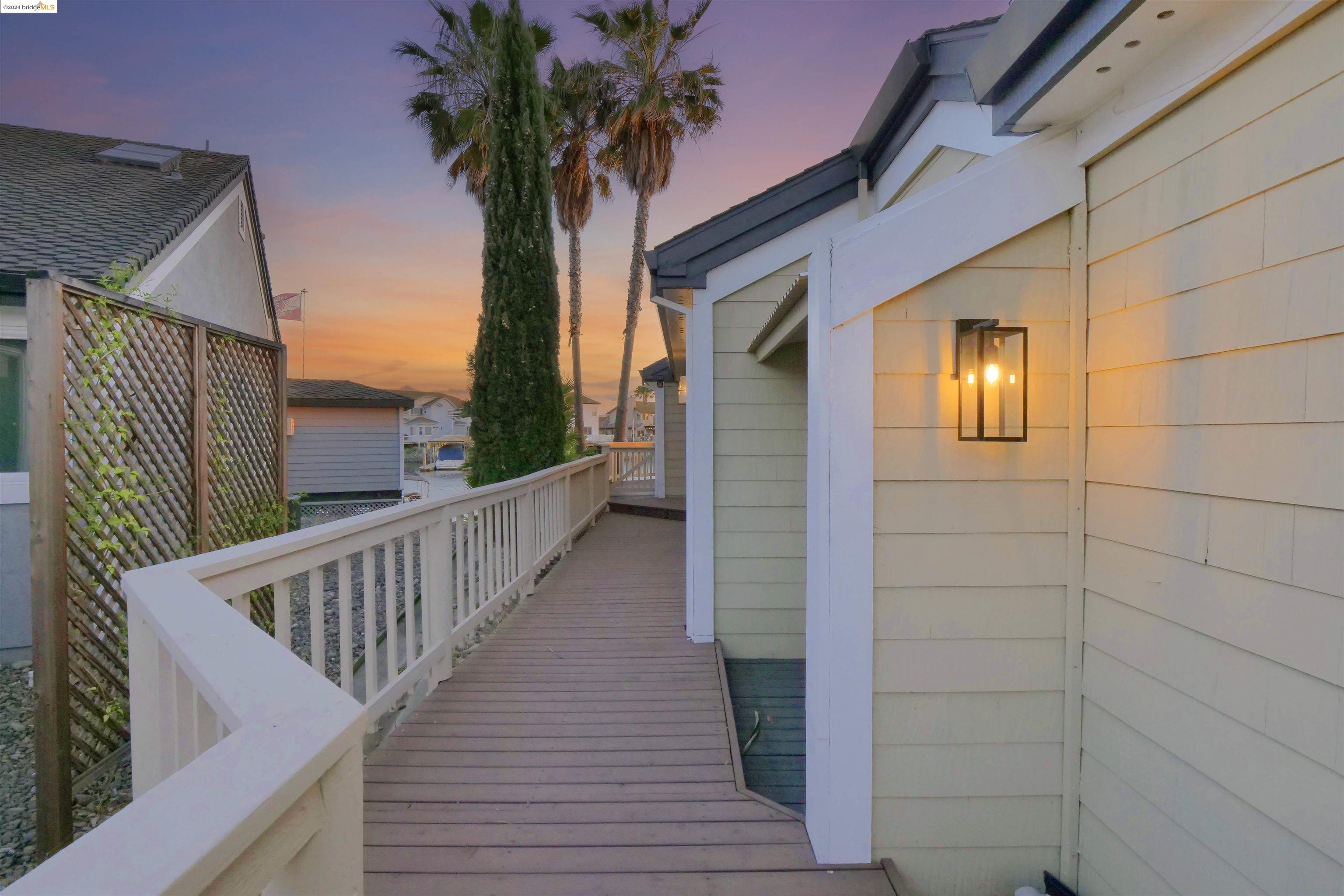 Detail Gallery Image 6 of 60 For 1825 Surfside Ct, Discovery Bay,  CA 94505 - 3 Beds | 2 Baths