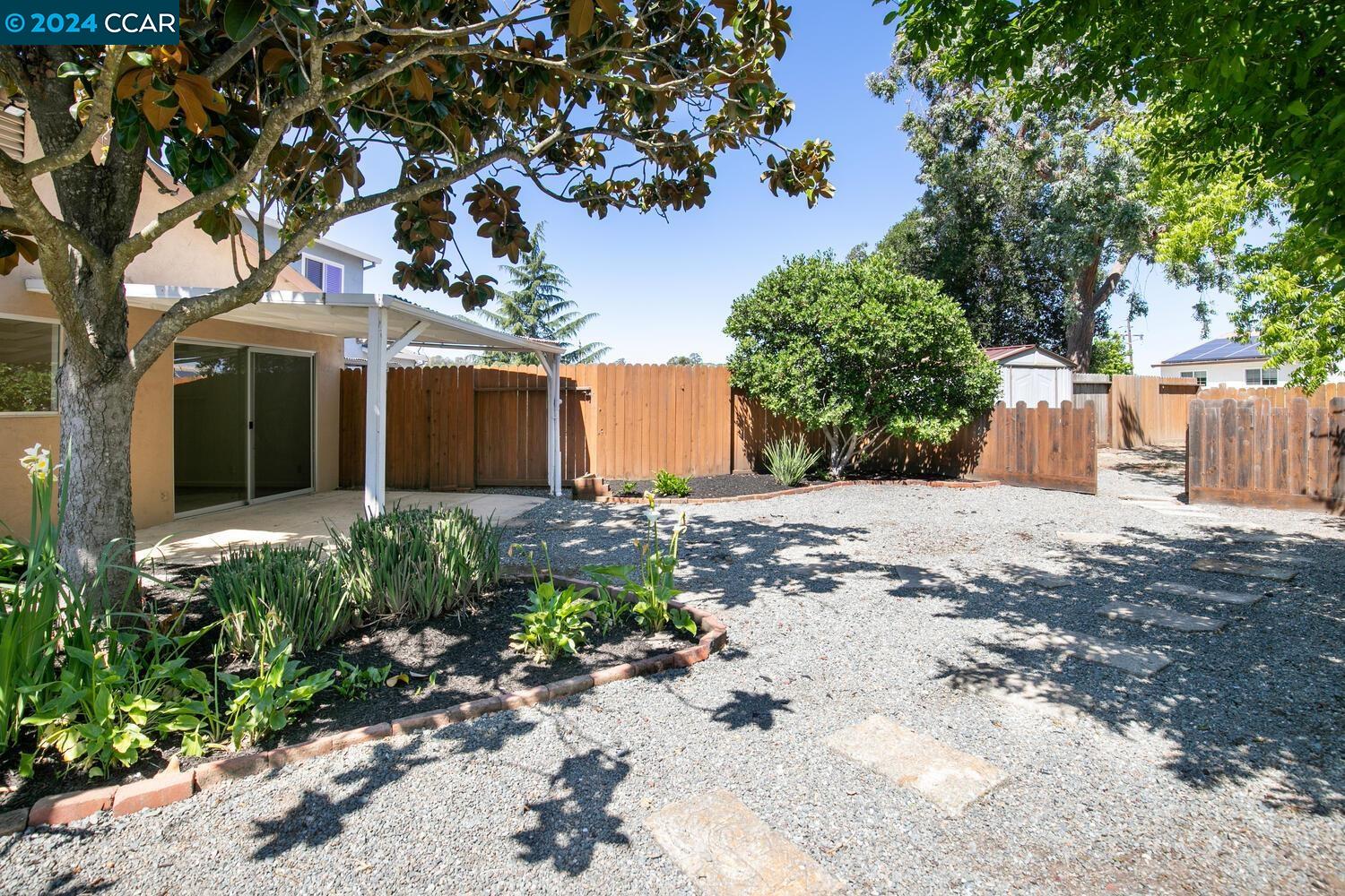 Detail Gallery Image 21 of 24 For 156 Woodview Ct, Martinez,  CA 94553 - 3 Beds | 2 Baths