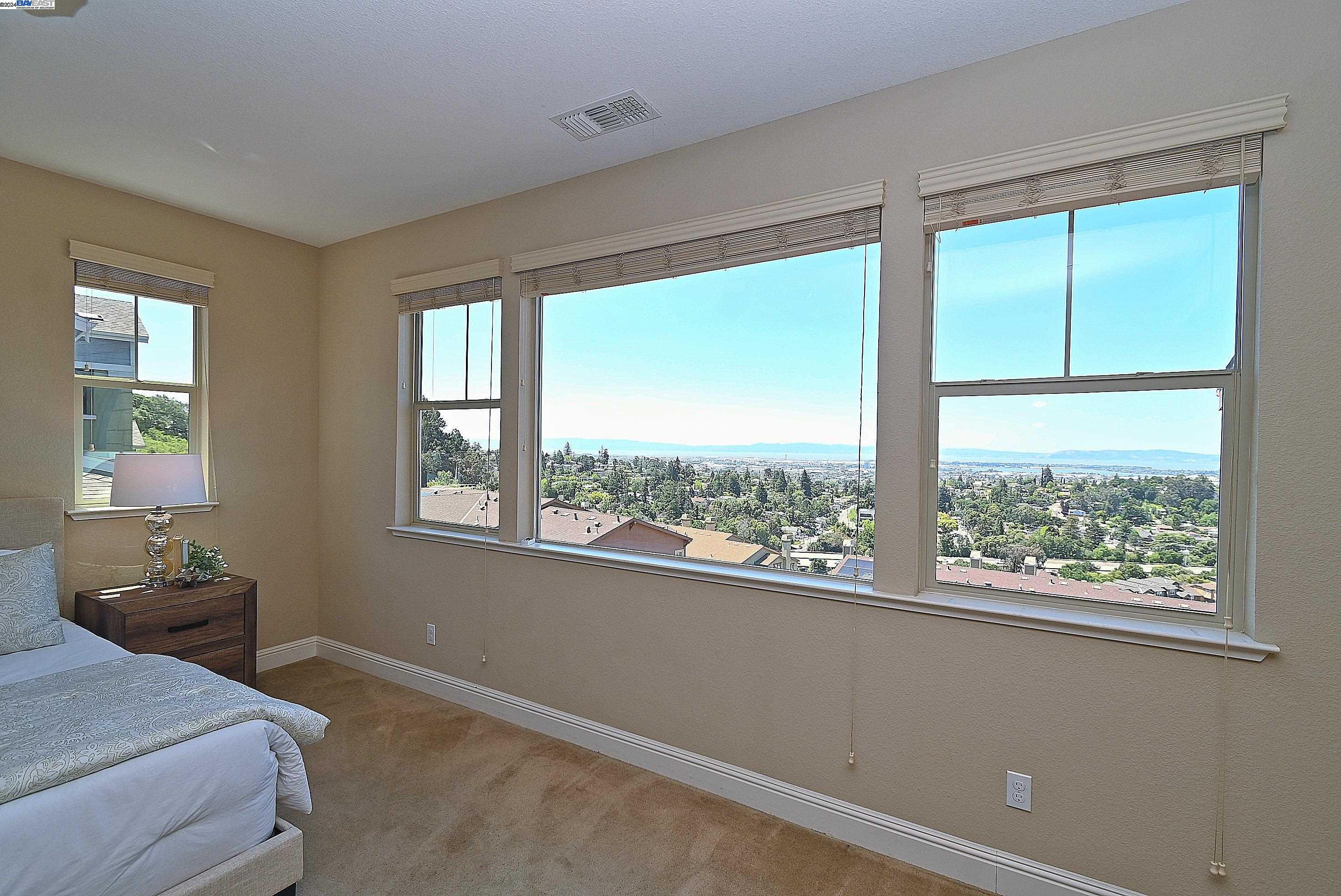 Photo #2: 41059243 Listing 