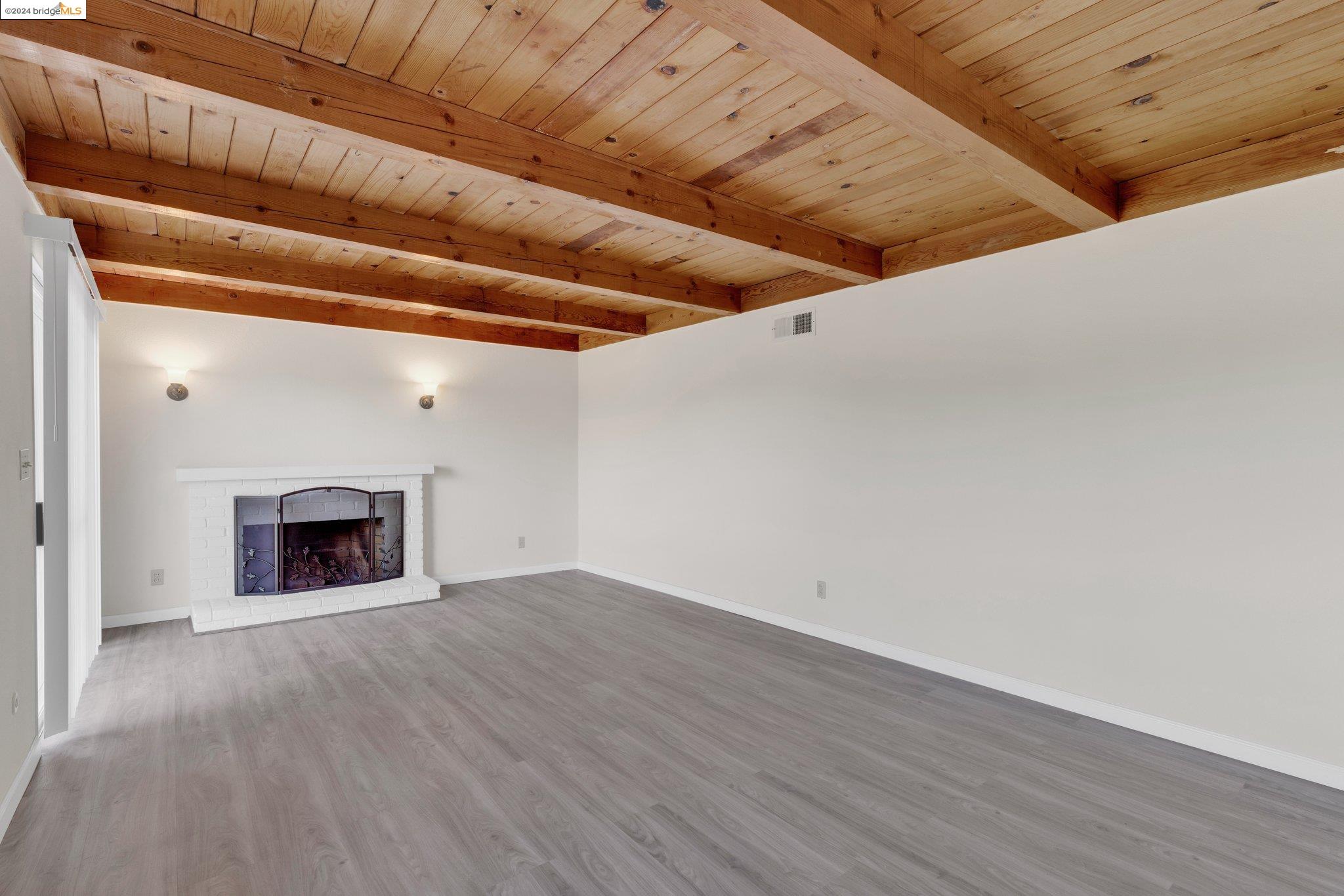 Detail Gallery Image 21 of 31 For 3070 Sun Ct, Richmond,  CA 94803 - 3 Beds | 2/1 Baths