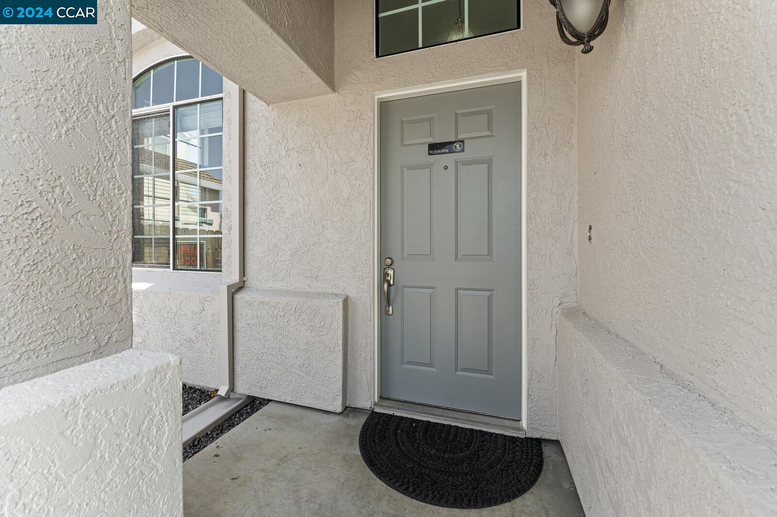 Detail Gallery Image 2 of 49 For 295 Avalon Cir, Pittsburg,  CA 94565 - 3 Beds | 2 Baths