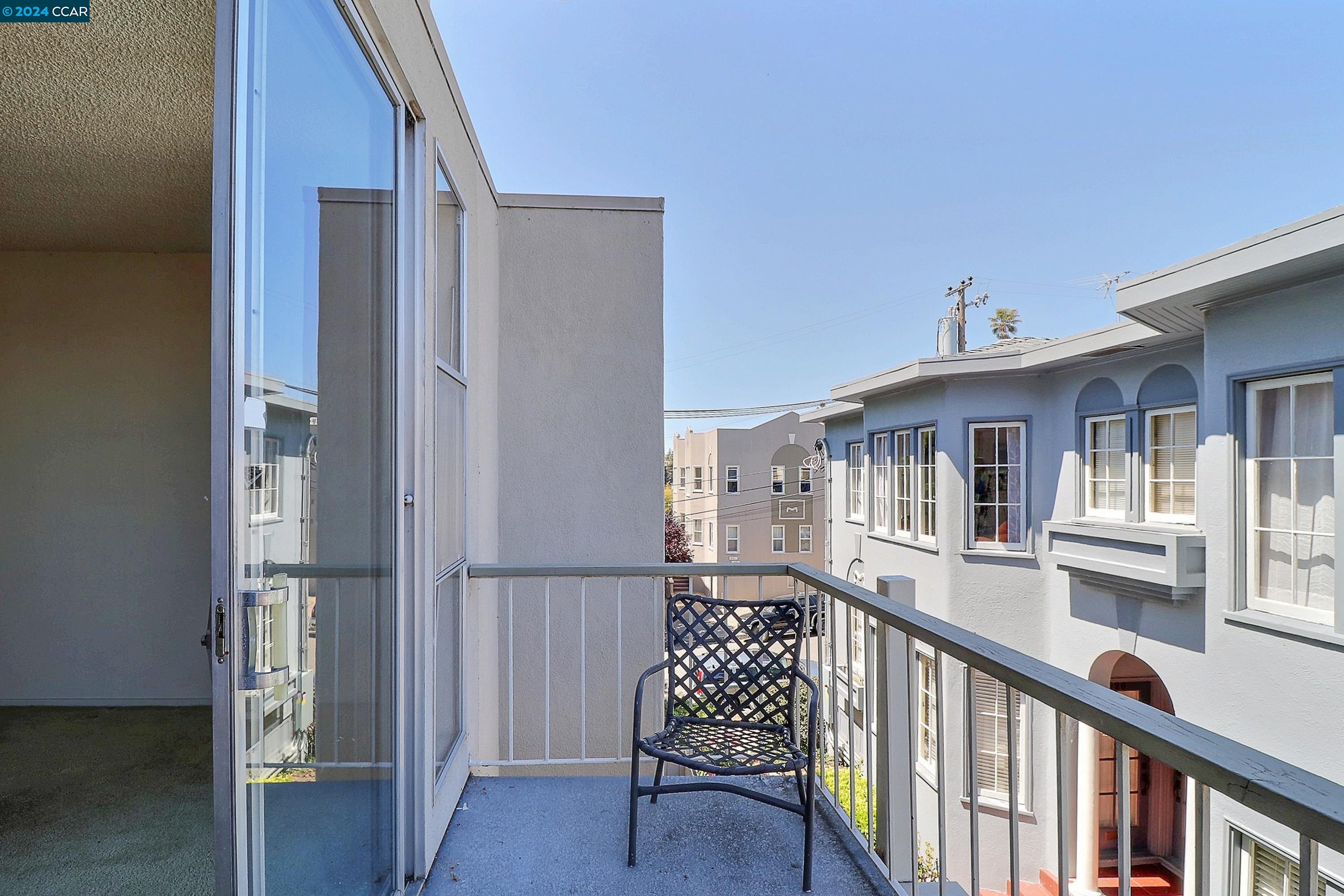 Detail Gallery Image 32 of 32 For 811 York St, Oakland,  CA 94610 - 1 Beds | 1 Baths