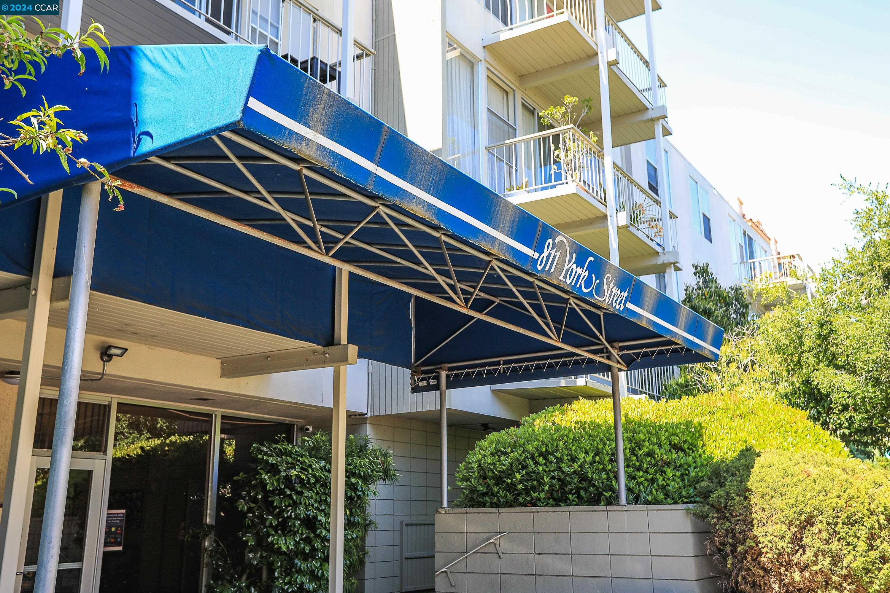 Photo #5: 41059268 Listing 