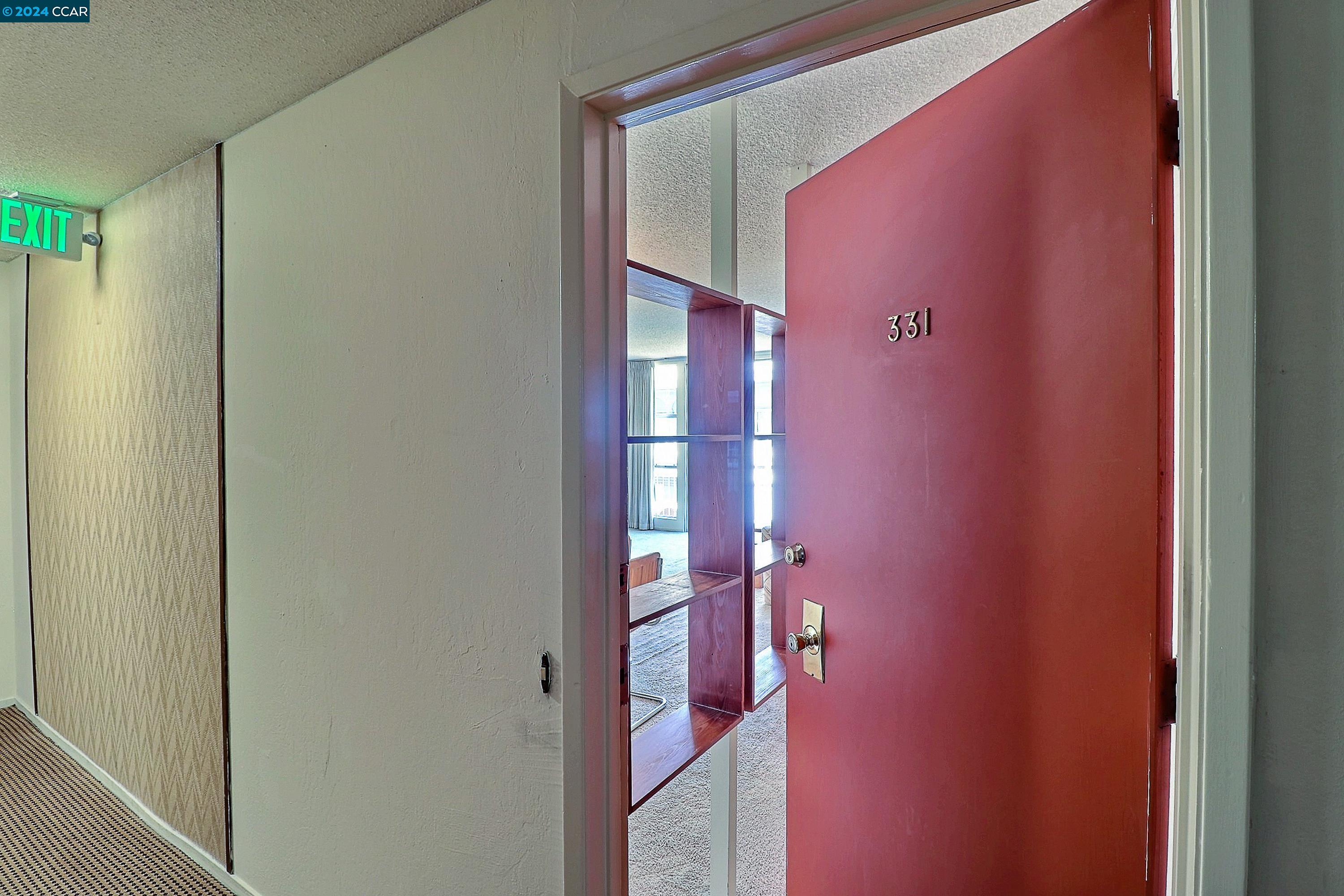 Detail Gallery Image 8 of 32 For 811 York St, Oakland,  CA 94610 - 1 Beds | 1 Baths