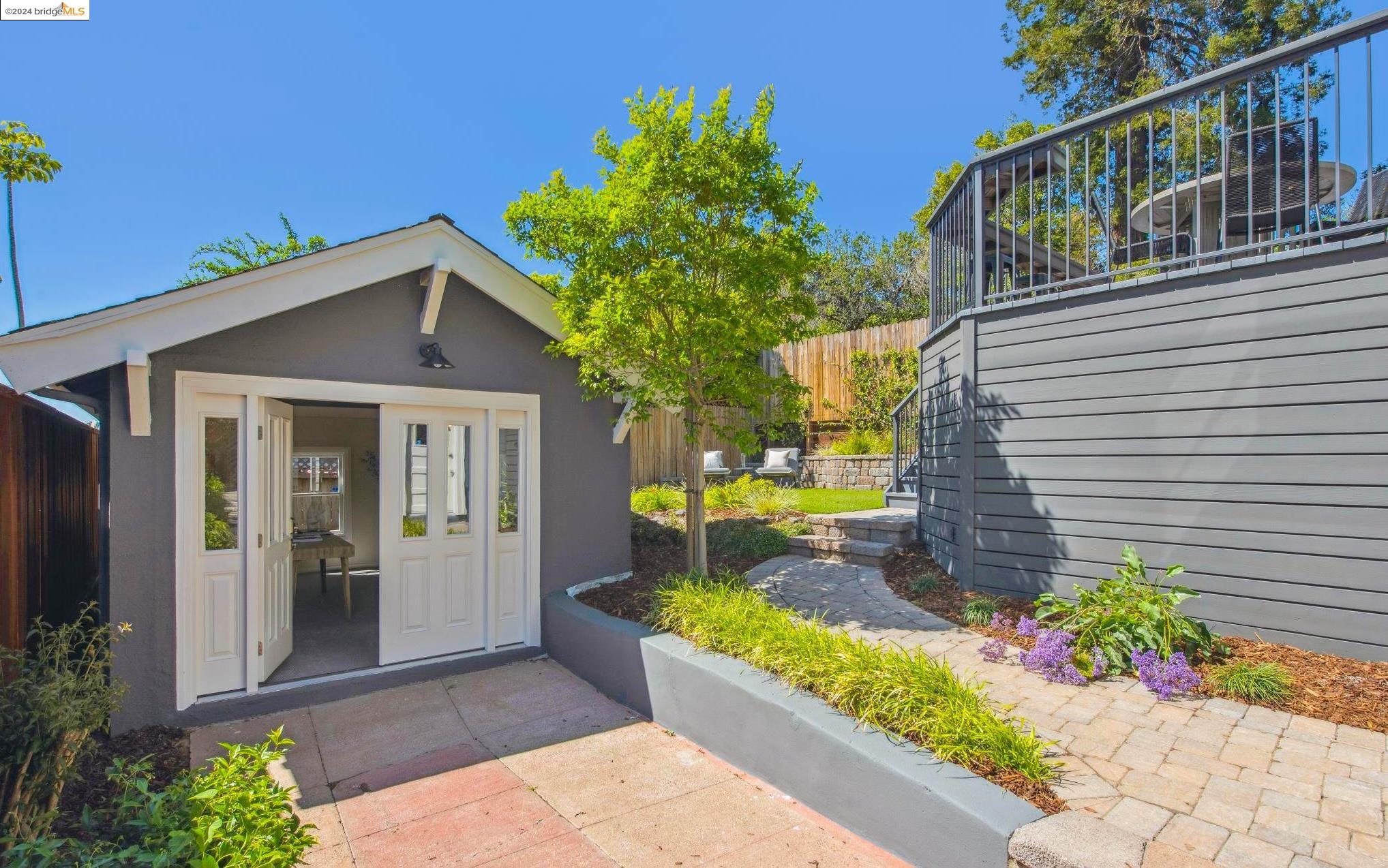 Detail Gallery Image 50 of 60 For 4679 Edgewood Ave, Oakland,  CA 94602 - 3 Beds | 2 Baths