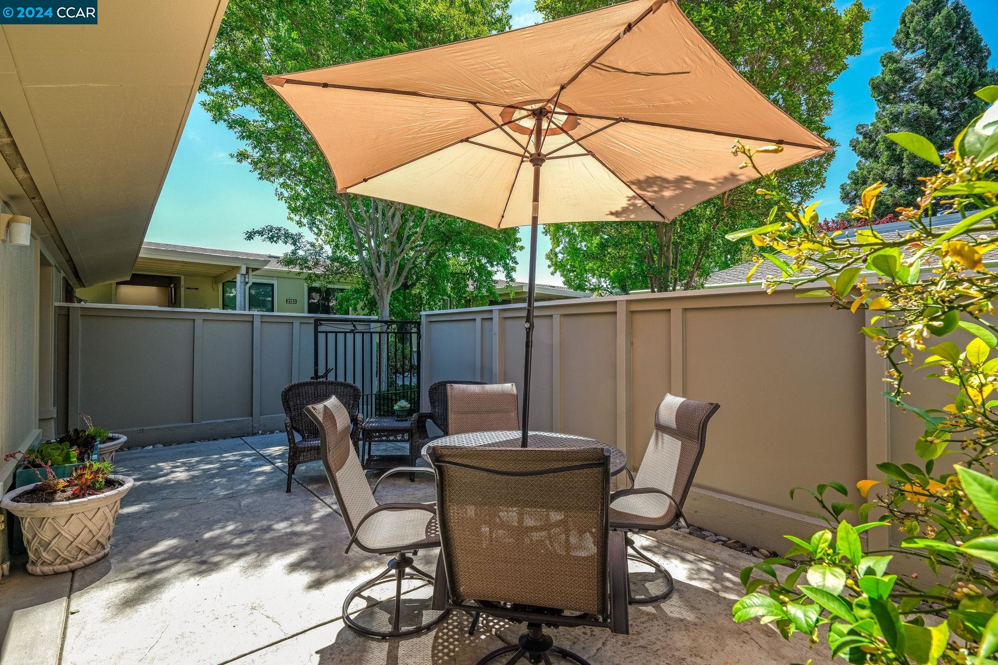 Detail Gallery Image 10 of 26 For 2233 Pine Knoll Drive #2,  Walnut Creek,  CA 94595 - 1 Beds | 1 Baths