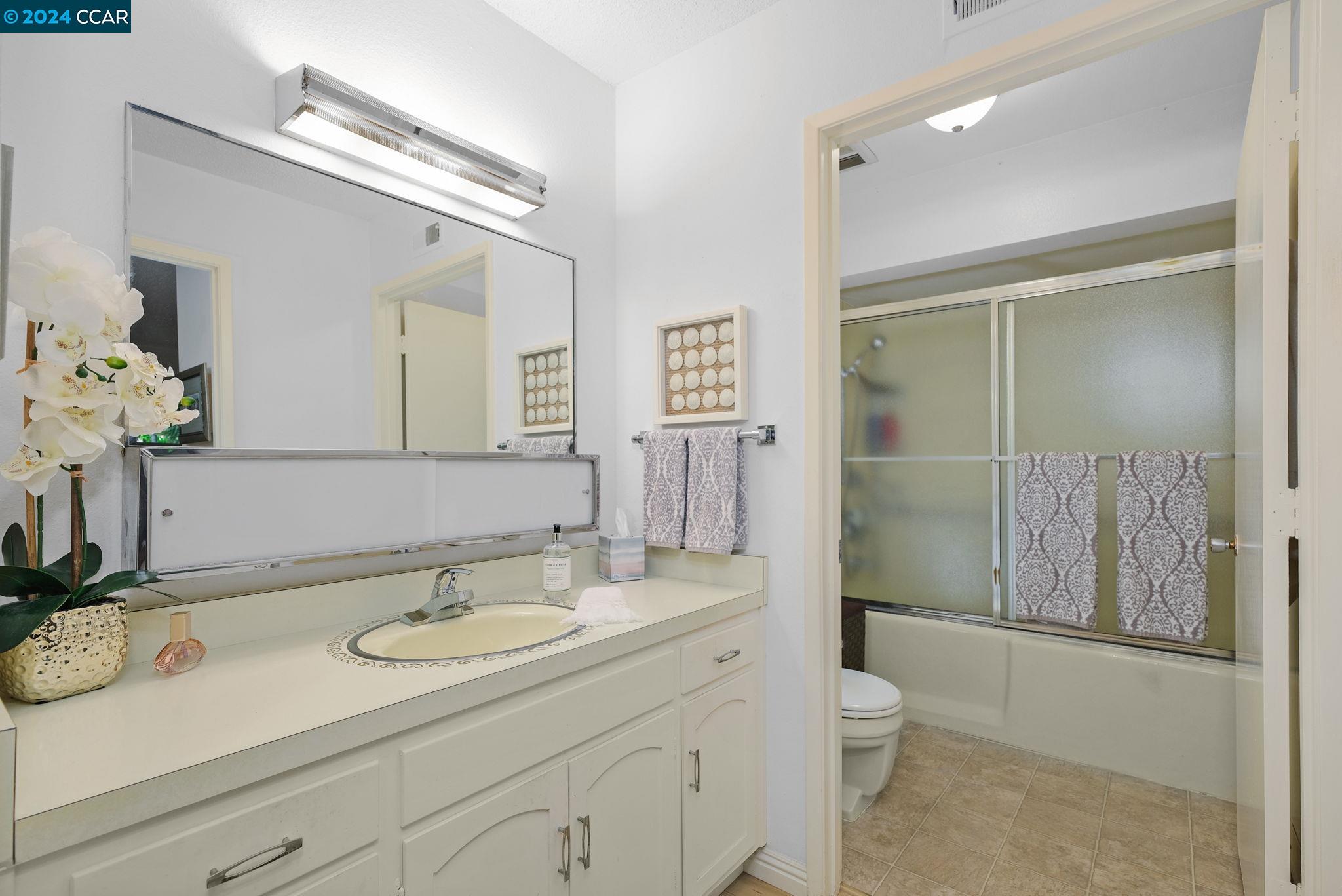 Detail Gallery Image 11 of 26 For 2233 Pine Knoll Drive #2,  Walnut Creek,  CA 94595 - 1 Beds | 1 Baths
