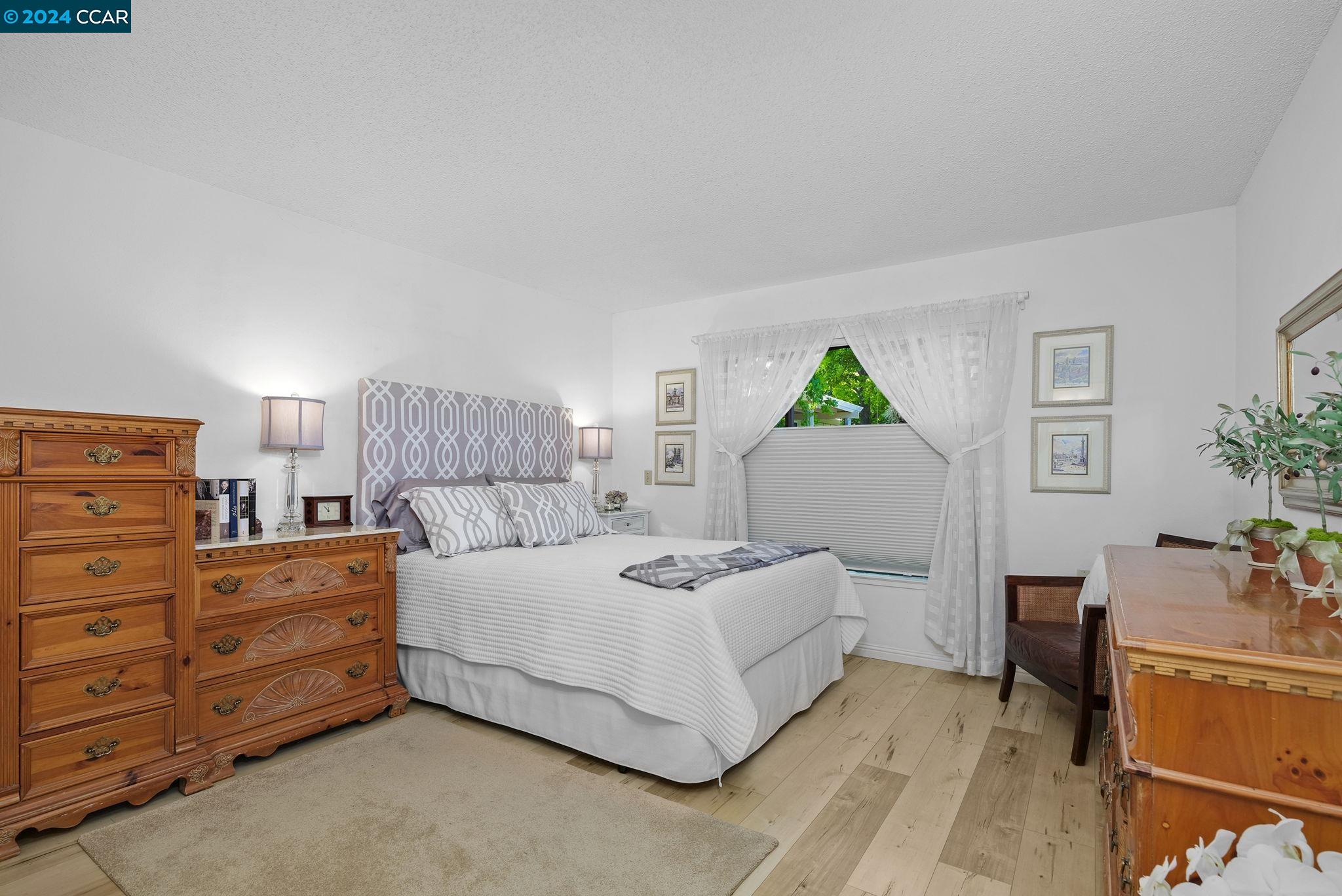 Detail Gallery Image 8 of 26 For 2233 Pine Knoll Drive #2,  Walnut Creek,  CA 94595 - 1 Beds | 1 Baths