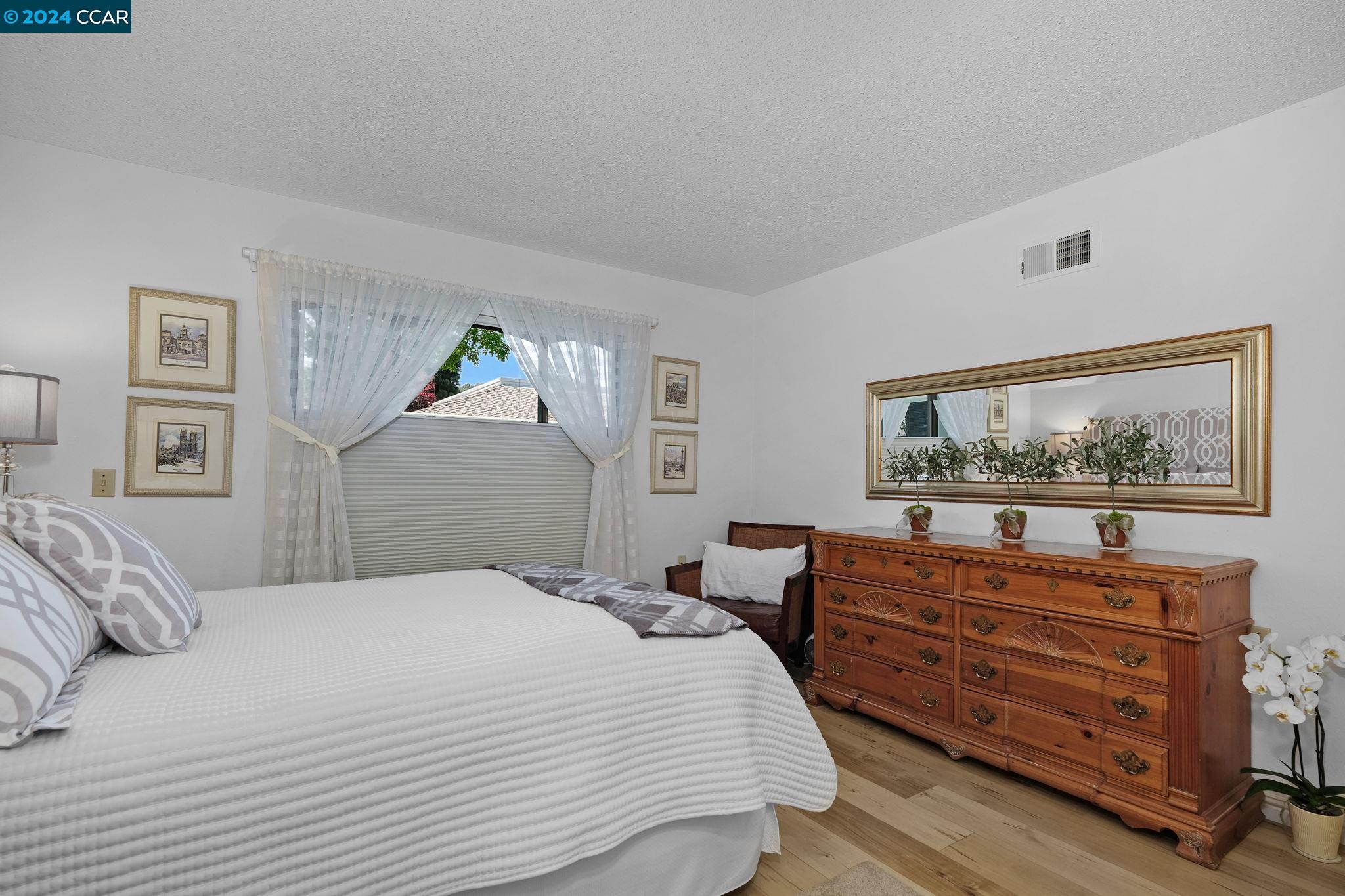Detail Gallery Image 9 of 26 For 2233 Pine Knoll Drive #2,  Walnut Creek,  CA 94595 - 1 Beds | 1 Baths