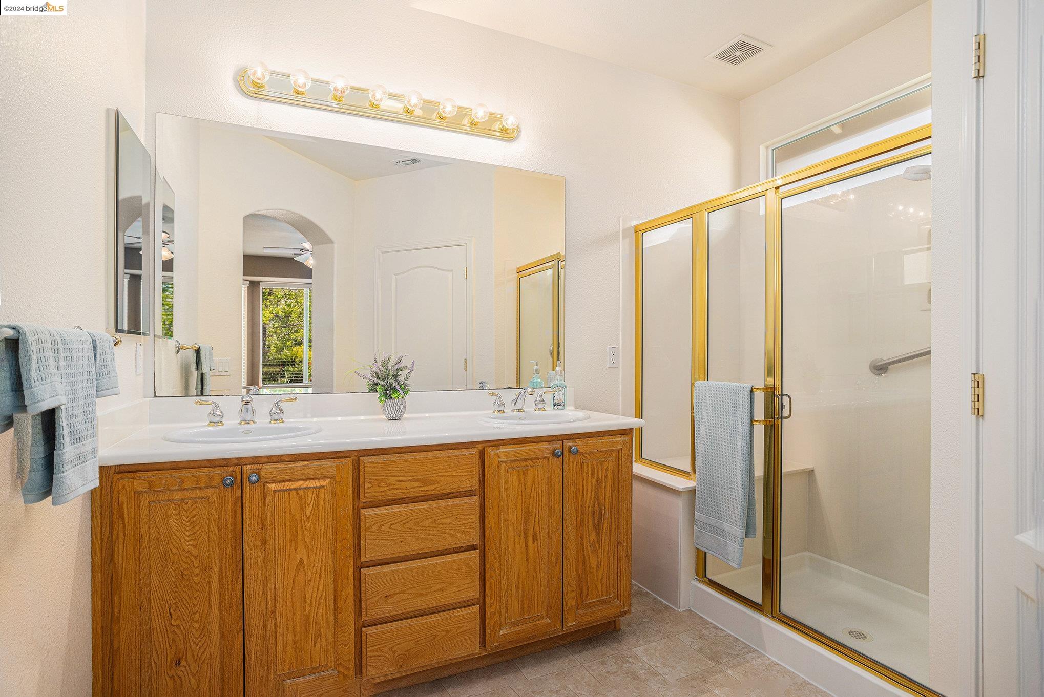 Detail Gallery Image 11 of 18 For 1319 Bonum Way, Brentwood,  CA 94513 - 2 Beds | 2 Baths