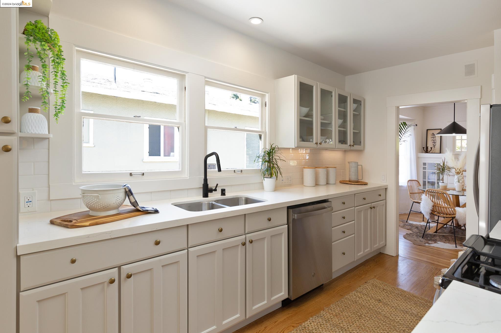 Detail Gallery Image 15 of 41 For 3538 Boston Ave, Oakland,  CA 94602 - 2 Beds | 2 Baths