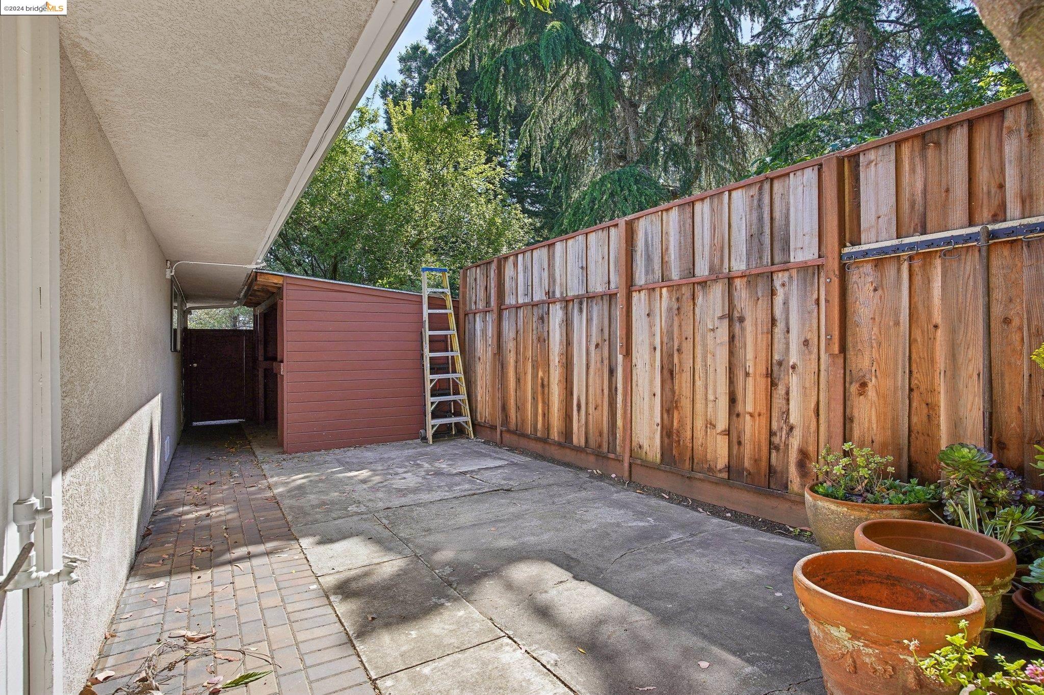 Detail Gallery Image 51 of 59 For 11181 Ettrick St, Oakland,  CA 94605 - 5 Beds | 3/1 Baths