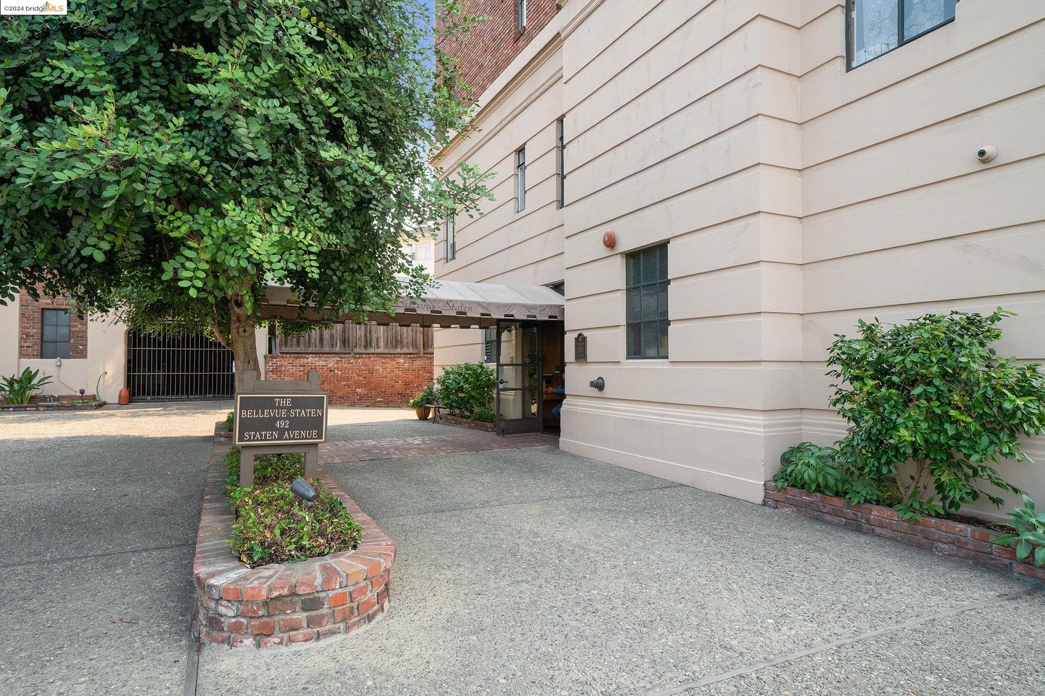 Detail Gallery Image 44 of 48 For 492 Staten Ave #503,  Oakland,  CA 94610 - 2 Beds | 2 Baths