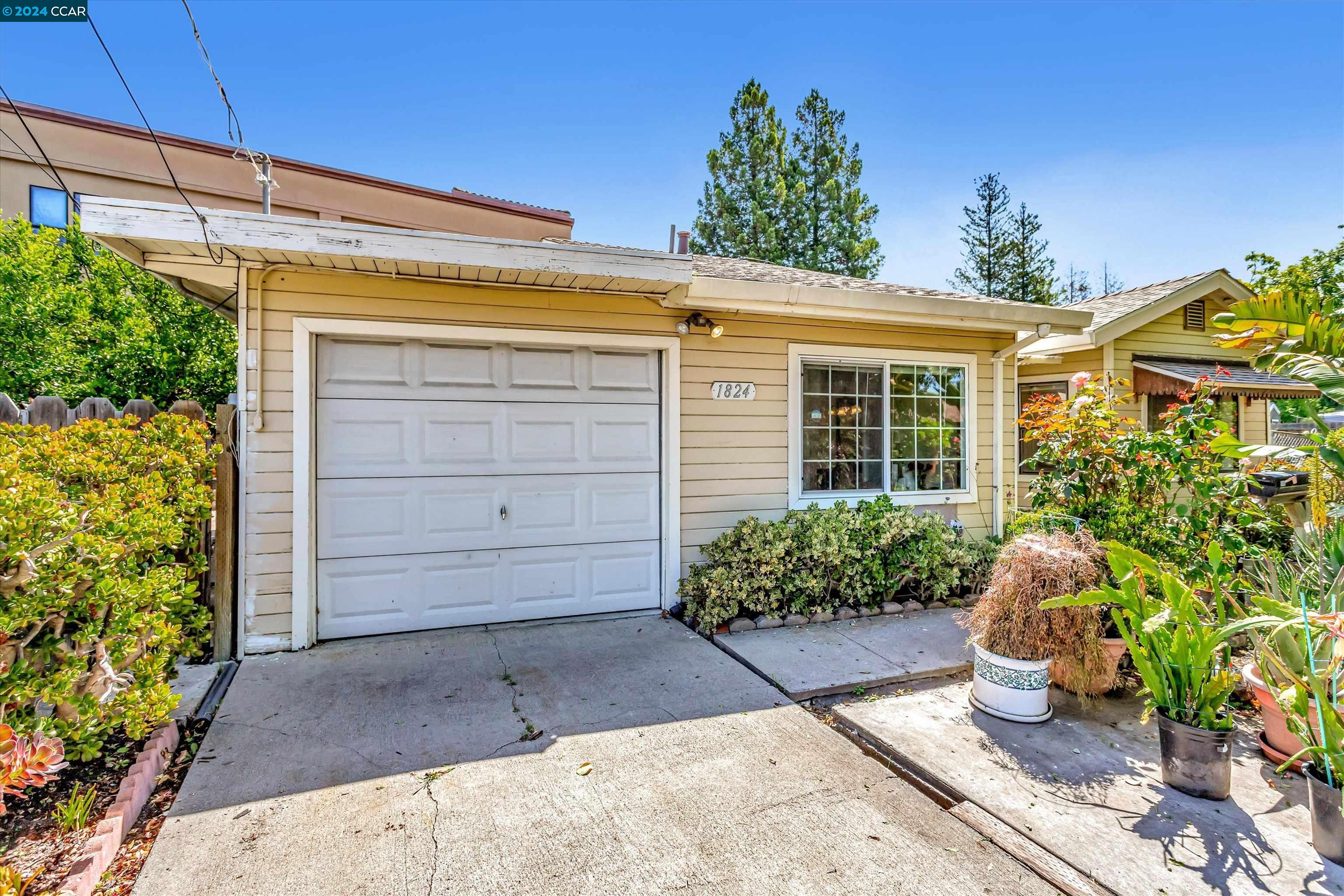 Detail Gallery Image 2 of 30 For 1824 Ascot Ct, Concord,  CA 94520 - 3 Beds | 2 Baths