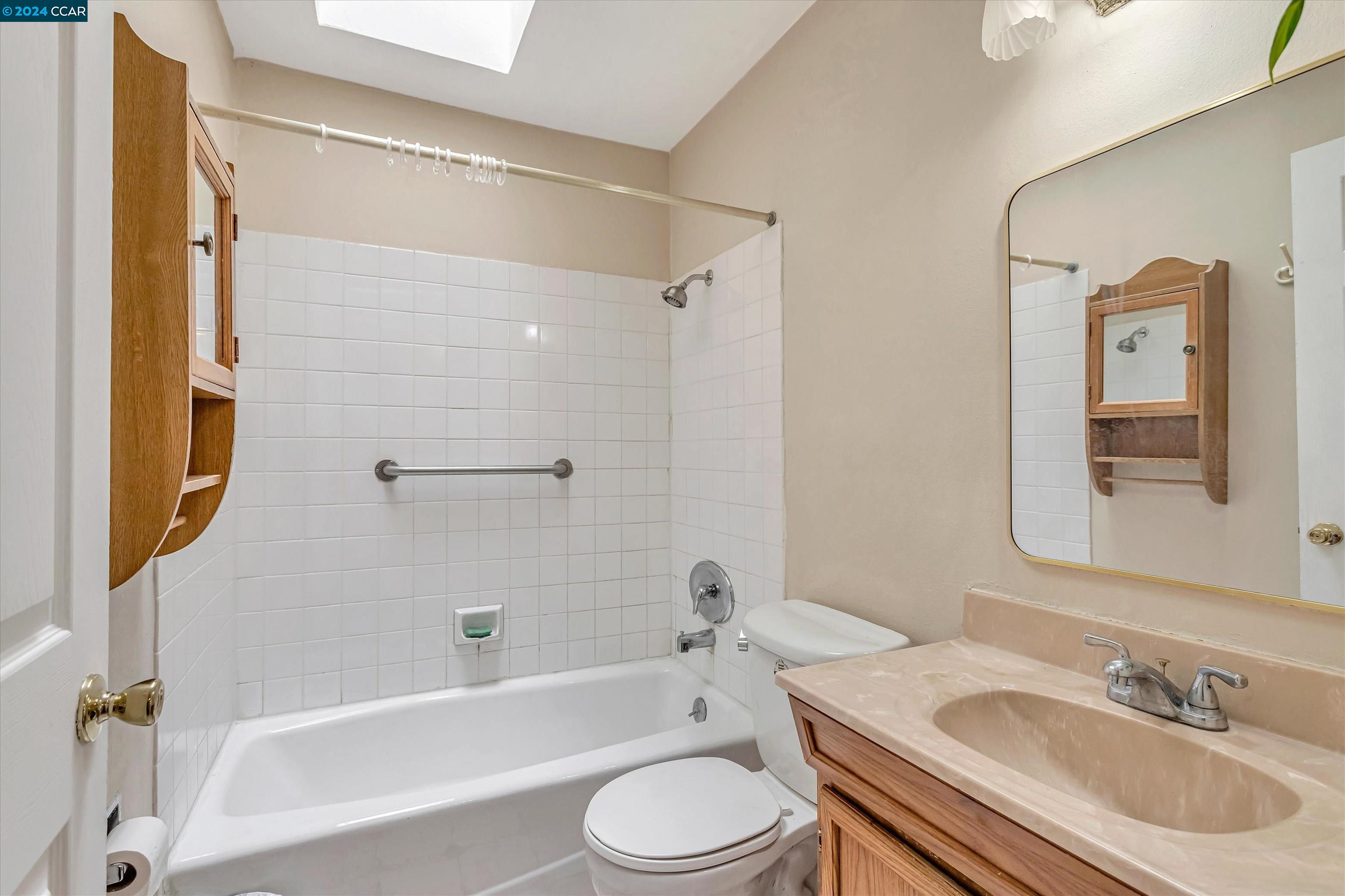 Detail Gallery Image 23 of 30 For 1824 Ascot Ct, Concord,  CA 94520 - 3 Beds | 2 Baths