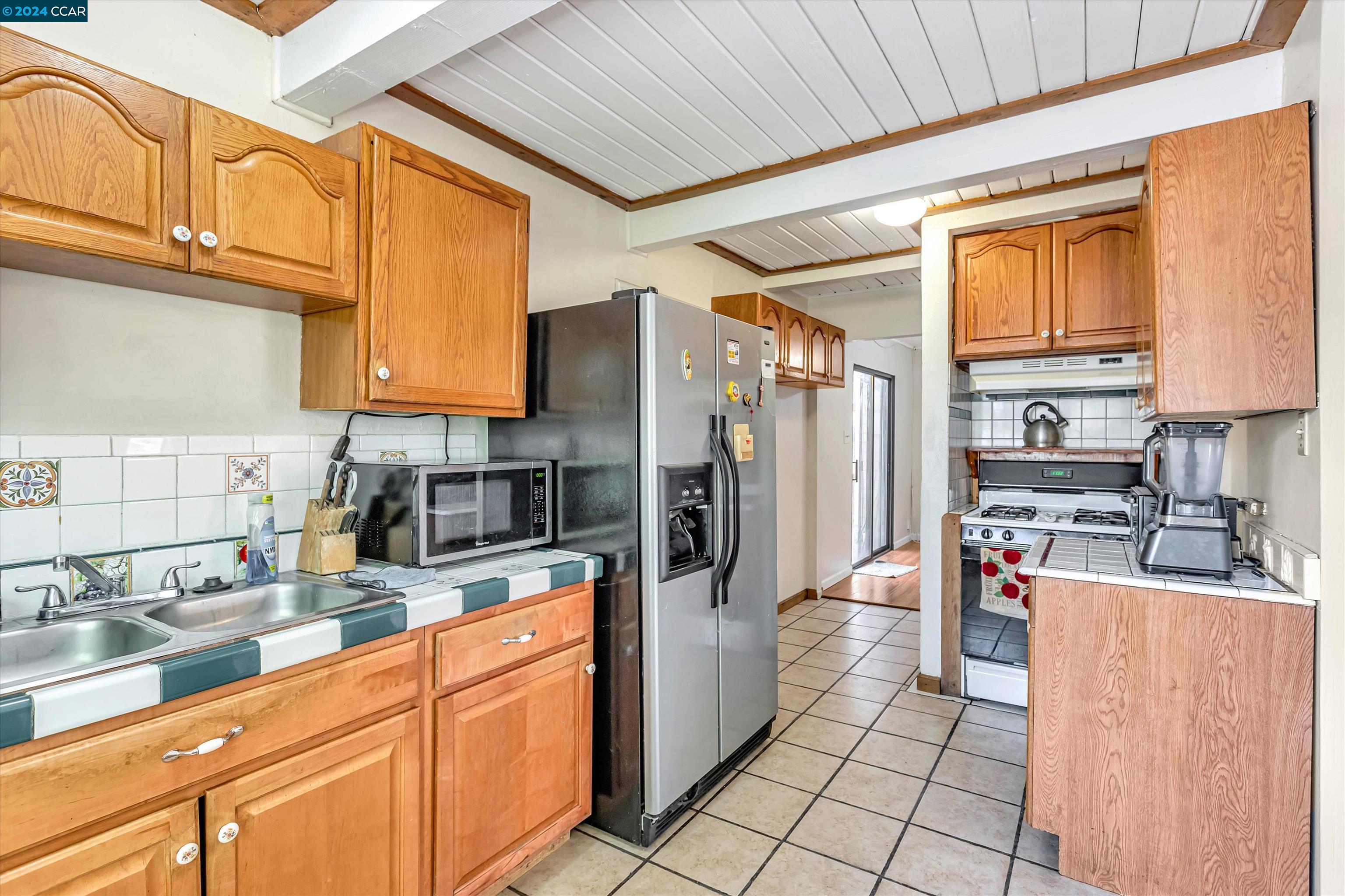 Detail Gallery Image 9 of 30 For 1824 Ascot Ct, Concord,  CA 94520 - 3 Beds | 2 Baths