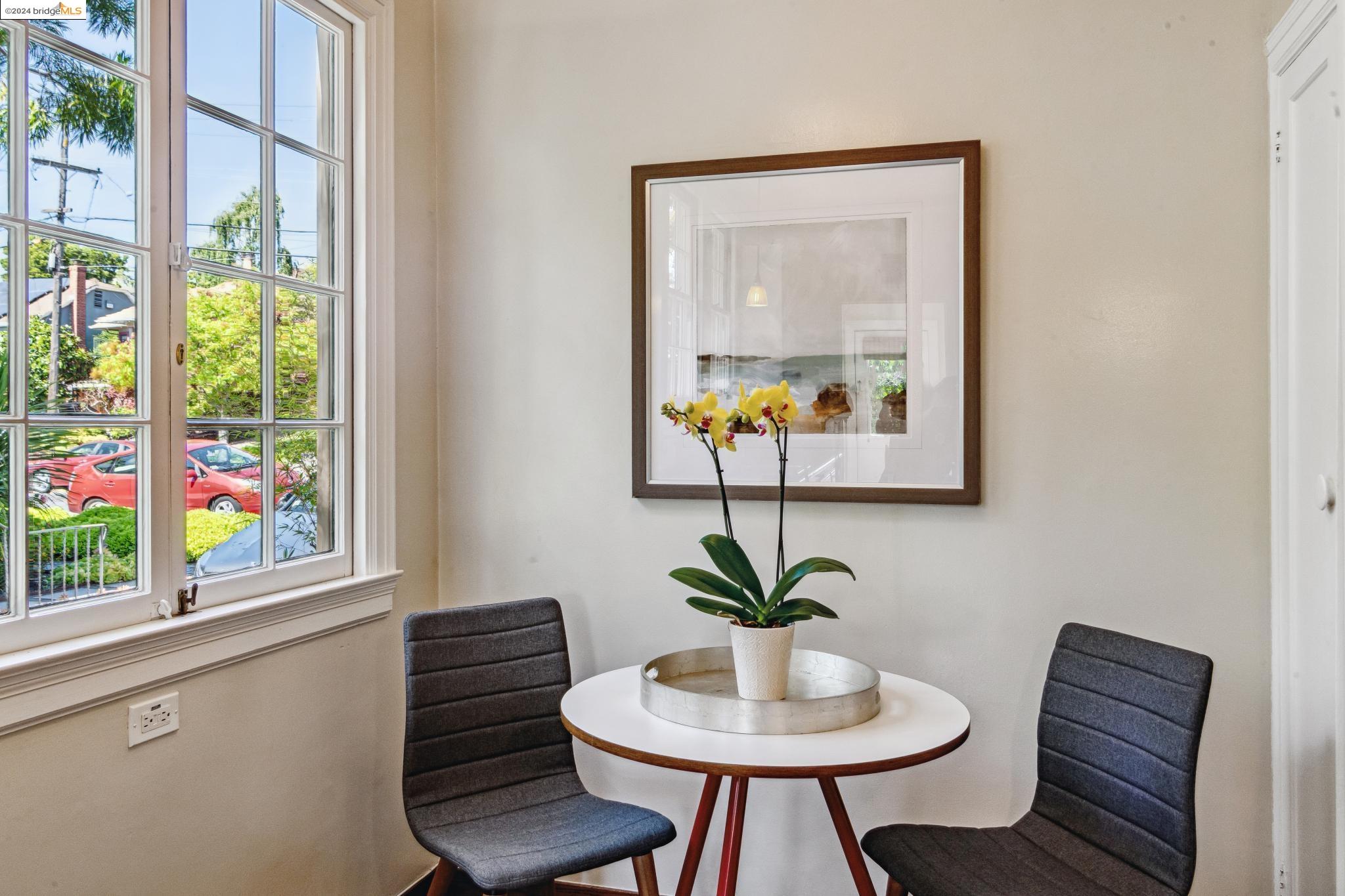 Detail Gallery Image 19 of 58 For 147 Ricardo Ave, Piedmont,  CA 94611 - 3 Beds | 1/1 Baths