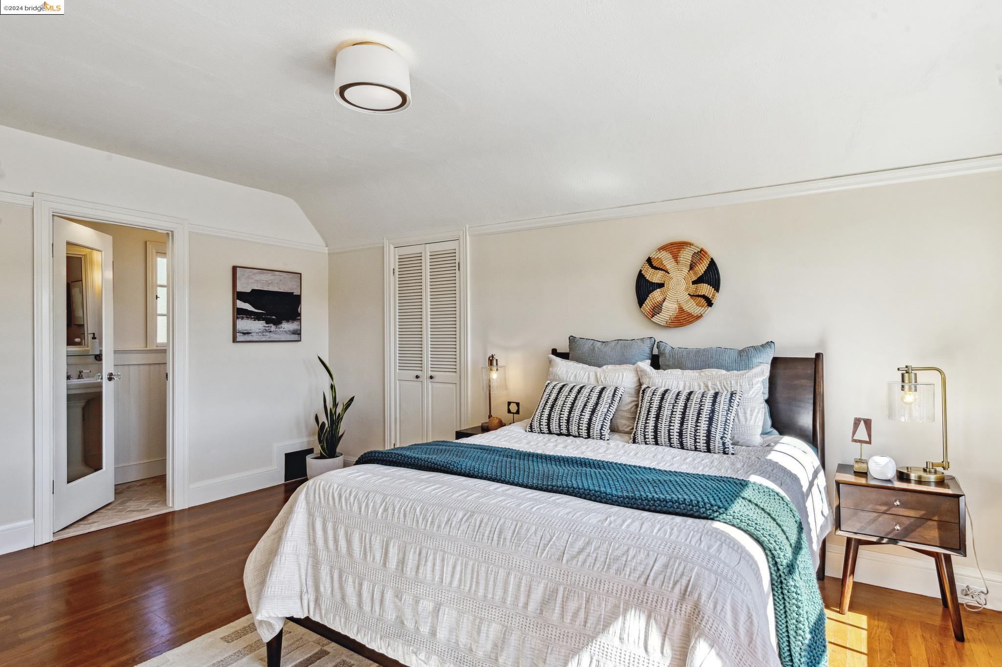 Detail Gallery Image 33 of 58 For 147 Ricardo Ave, Piedmont,  CA 94611 - 3 Beds | 1/1 Baths