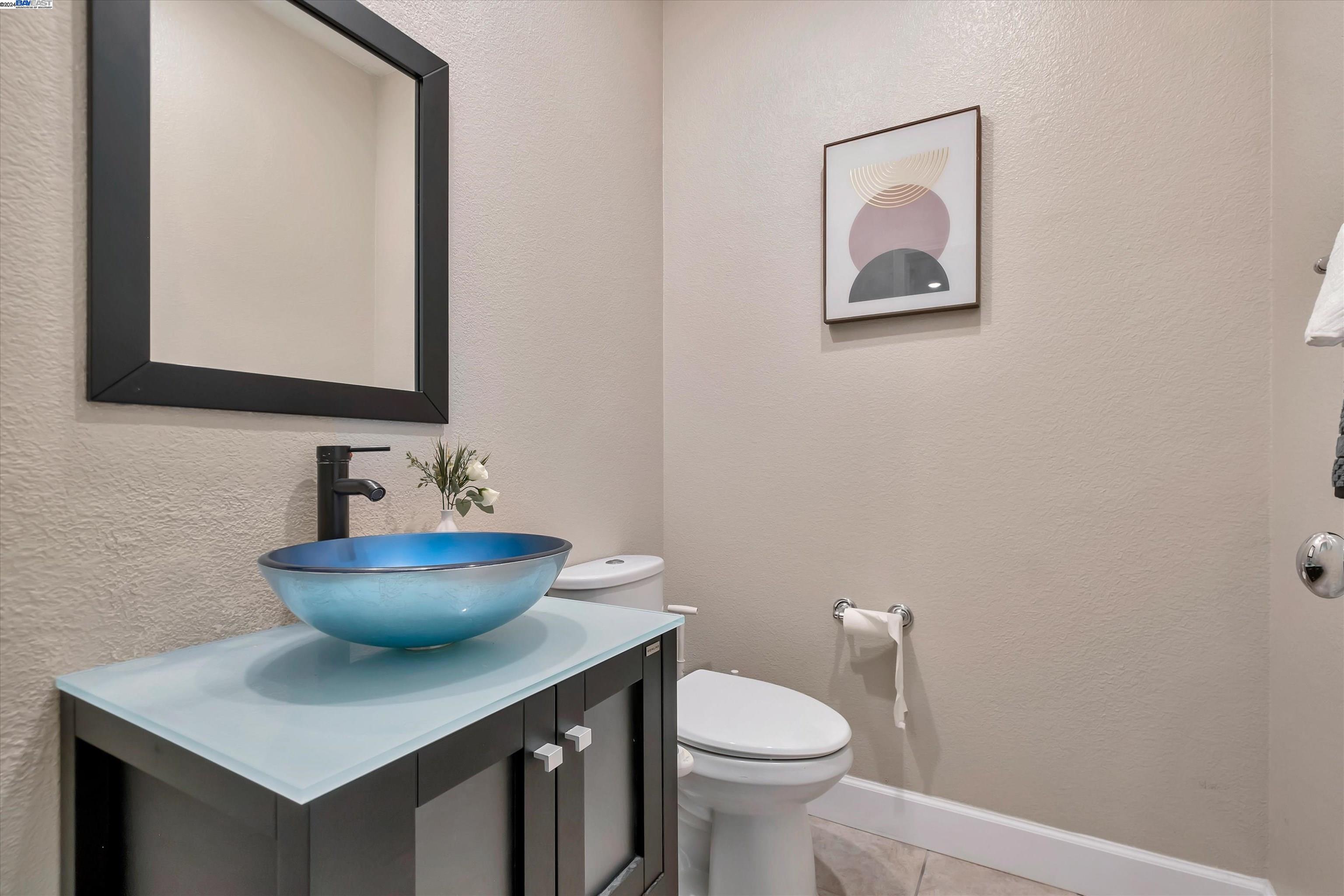 Detail Gallery Image 9 of 41 For 1563 Denton Ave, Hayward,  CA 94545 - 4 Beds | 2/1 Baths