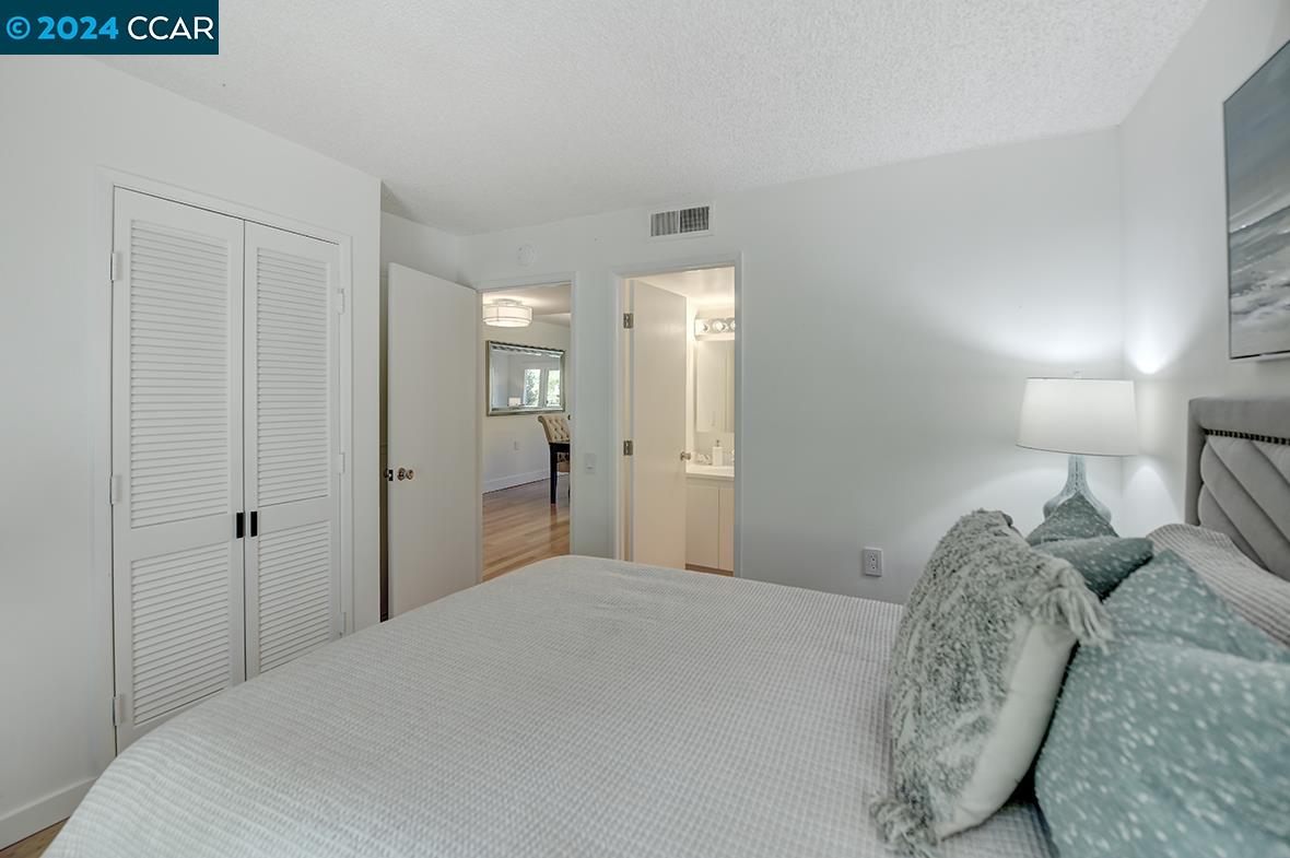 Detail Gallery Image 25 of 60 For 3248 Tice Creek Dr #2,  Walnut Creek,  CA 94595 - 3 Beds | 2/1 Baths