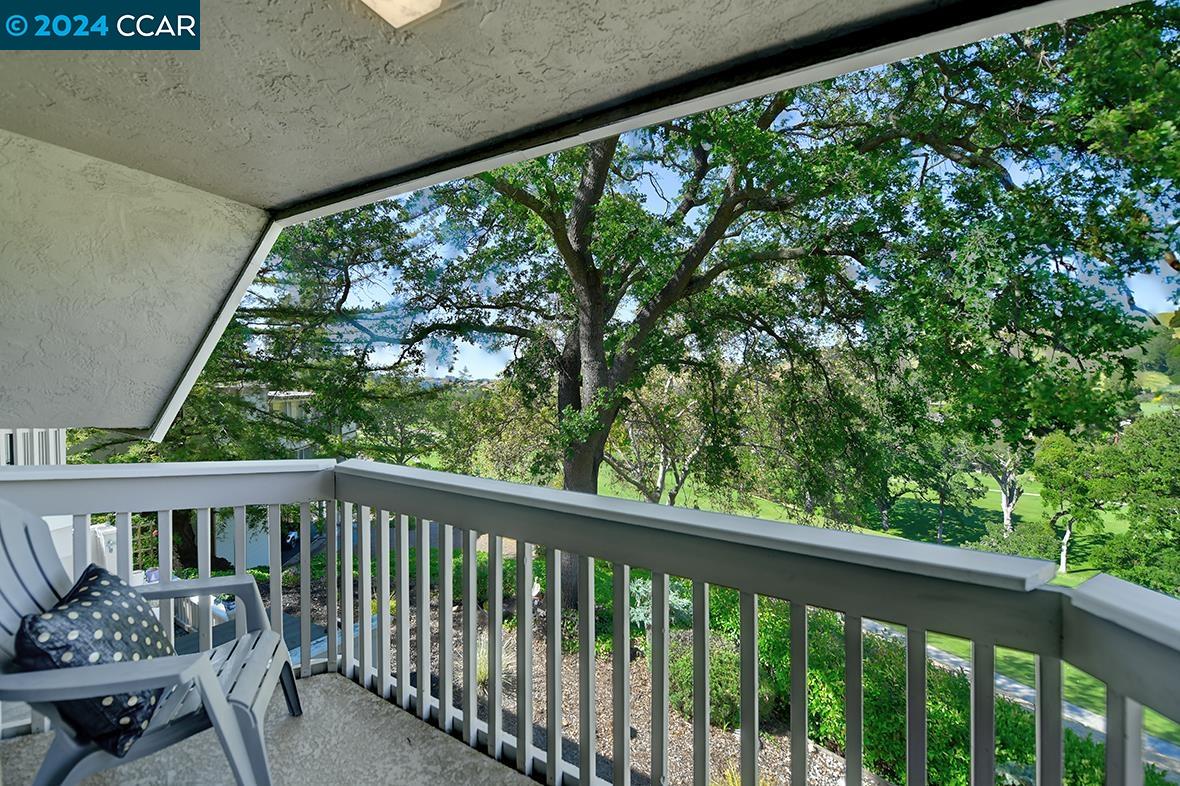 Detail Gallery Image 31 of 60 For 3248 Tice Creek Dr #2,  Walnut Creek,  CA 94595 - 3 Beds | 2/1 Baths