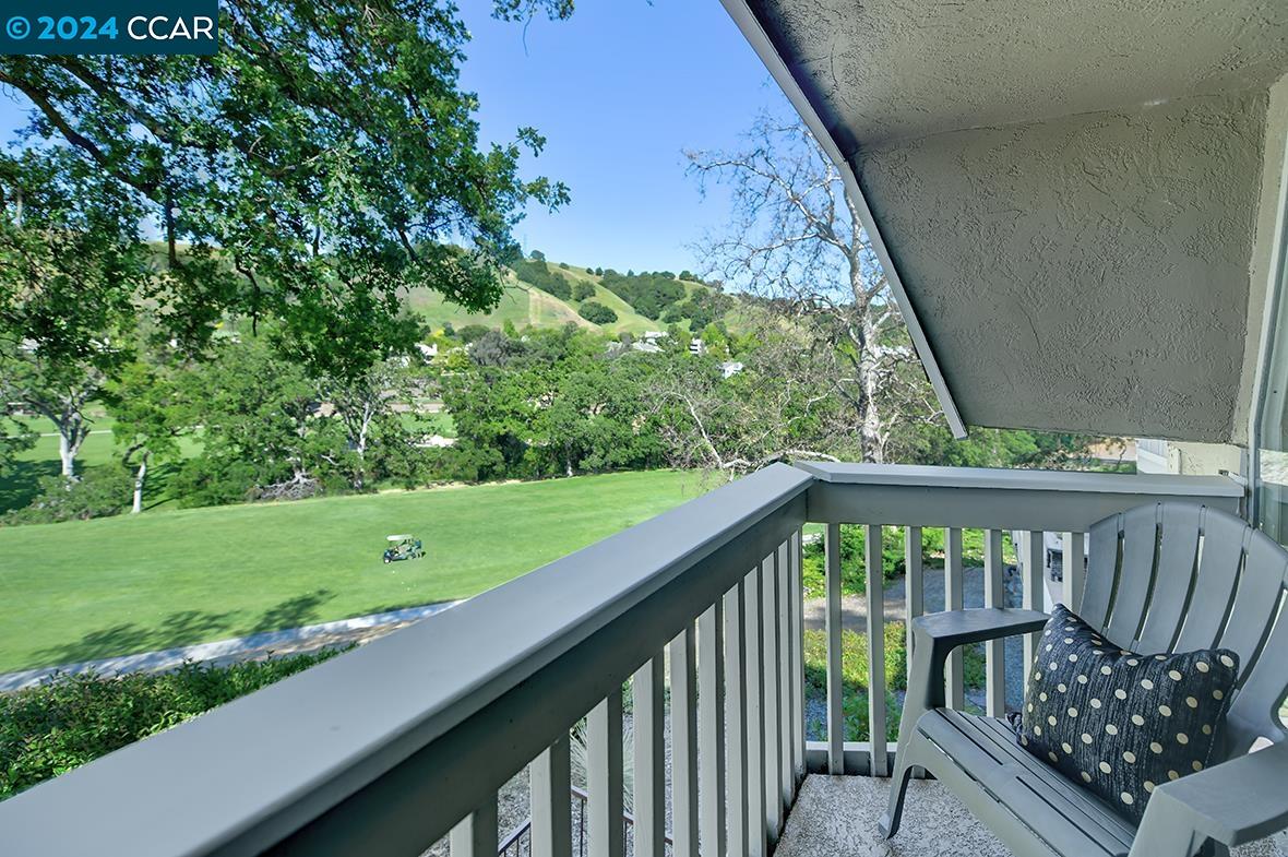 Detail Gallery Image 33 of 60 For 3248 Tice Creek Dr #2,  Walnut Creek,  CA 94595 - 3 Beds | 2/1 Baths