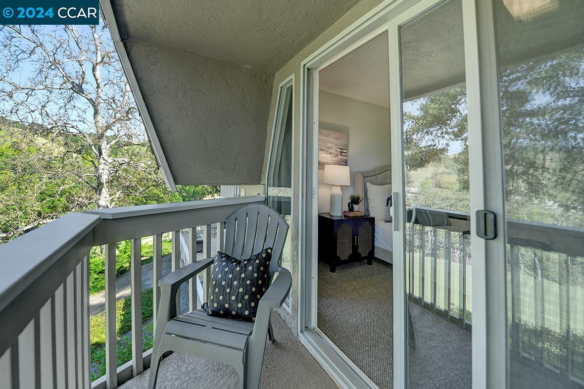 Detail Gallery Image 34 of 60 For 3248 Tice Creek Dr #2,  Walnut Creek,  CA 94595 - 3 Beds | 2/1 Baths