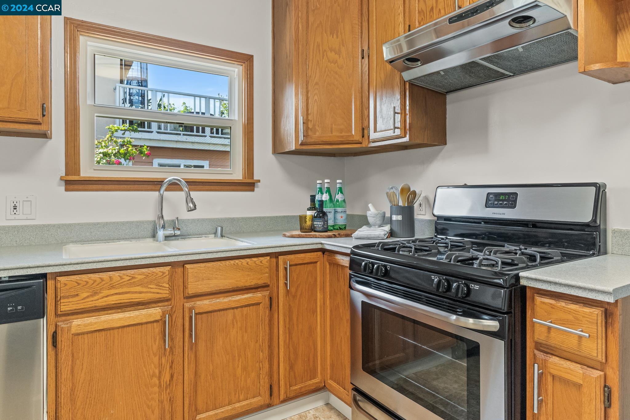 Detail Gallery Image 20 of 52 For 16120 Marcella St, San Leandro,  CA 94578 - 3 Beds | 2 Baths