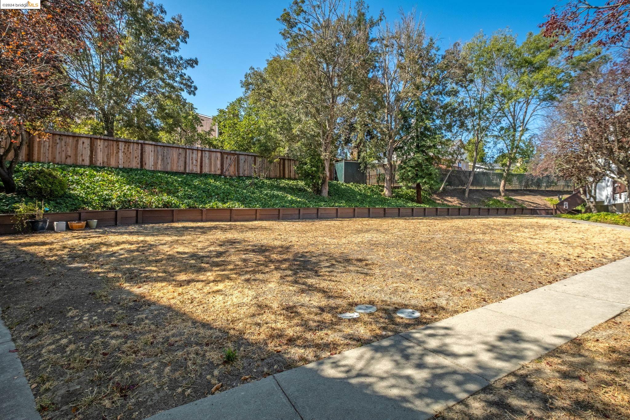 Detail Gallery Image 35 of 35 For 1713 Dalessi Dr, Pinole,  CA 94564 - 2 Beds | 2/1 Baths