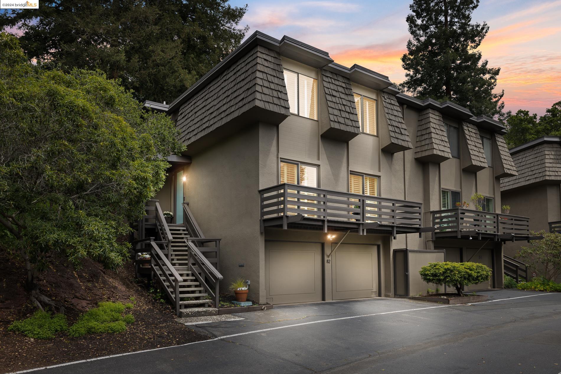More Details about MLS # 41059361 : 82 CLAREWOOD LANE