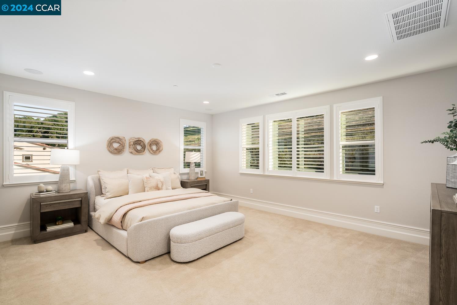 Detail Gallery Image 13 of 29 For 2348 Silver Oaks Ln, Pleasanton,  CA 94566 - 5 Beds | 5/1 Baths