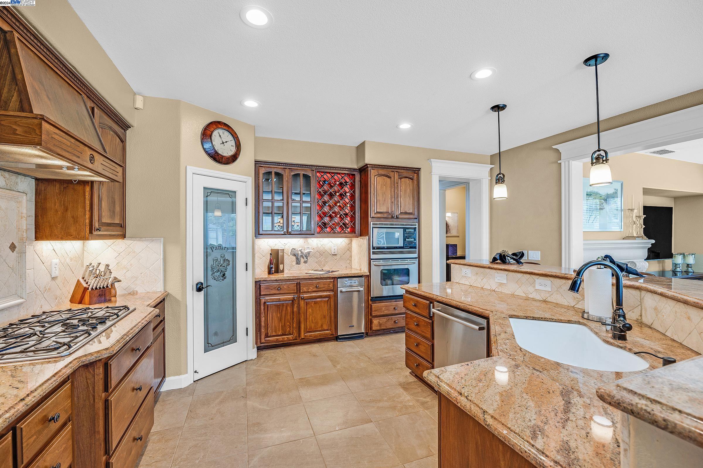 Detail Gallery Image 38 of 54 For 27836 Gerhart Ln, Tracy,  CA 95304-8173 - 5 Beds | 3/1 Baths