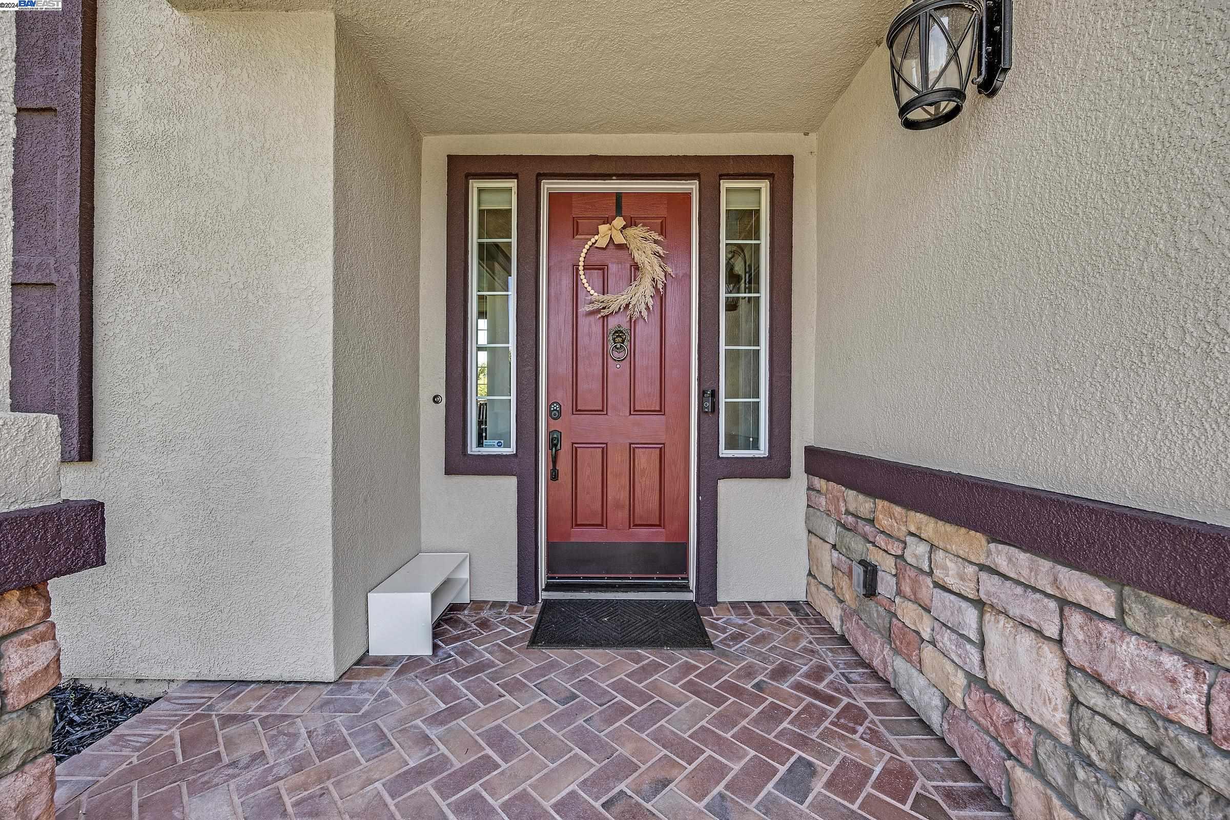 Detail Gallery Image 6 of 54 For 27836 Gerhart Ln, Tracy,  CA 95304-8173 - 5 Beds | 3/1 Baths