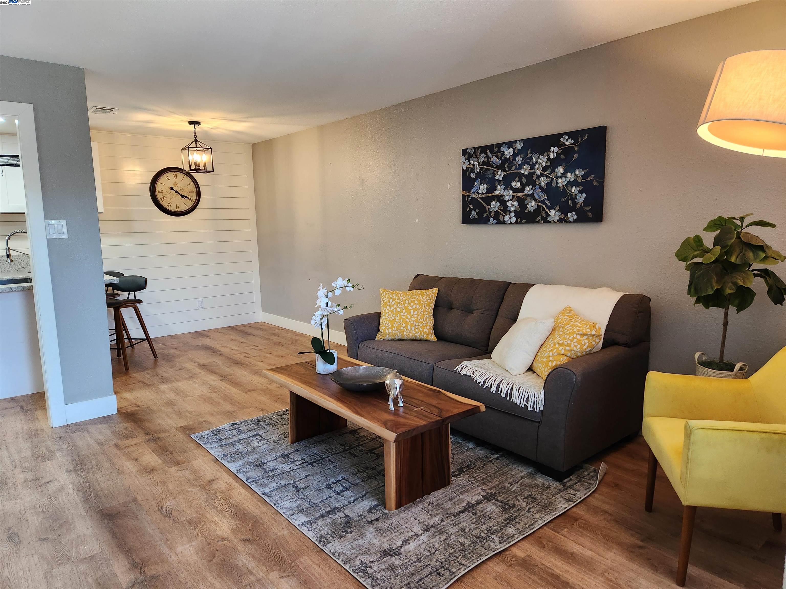 Photo #6: 41059387 Listing 