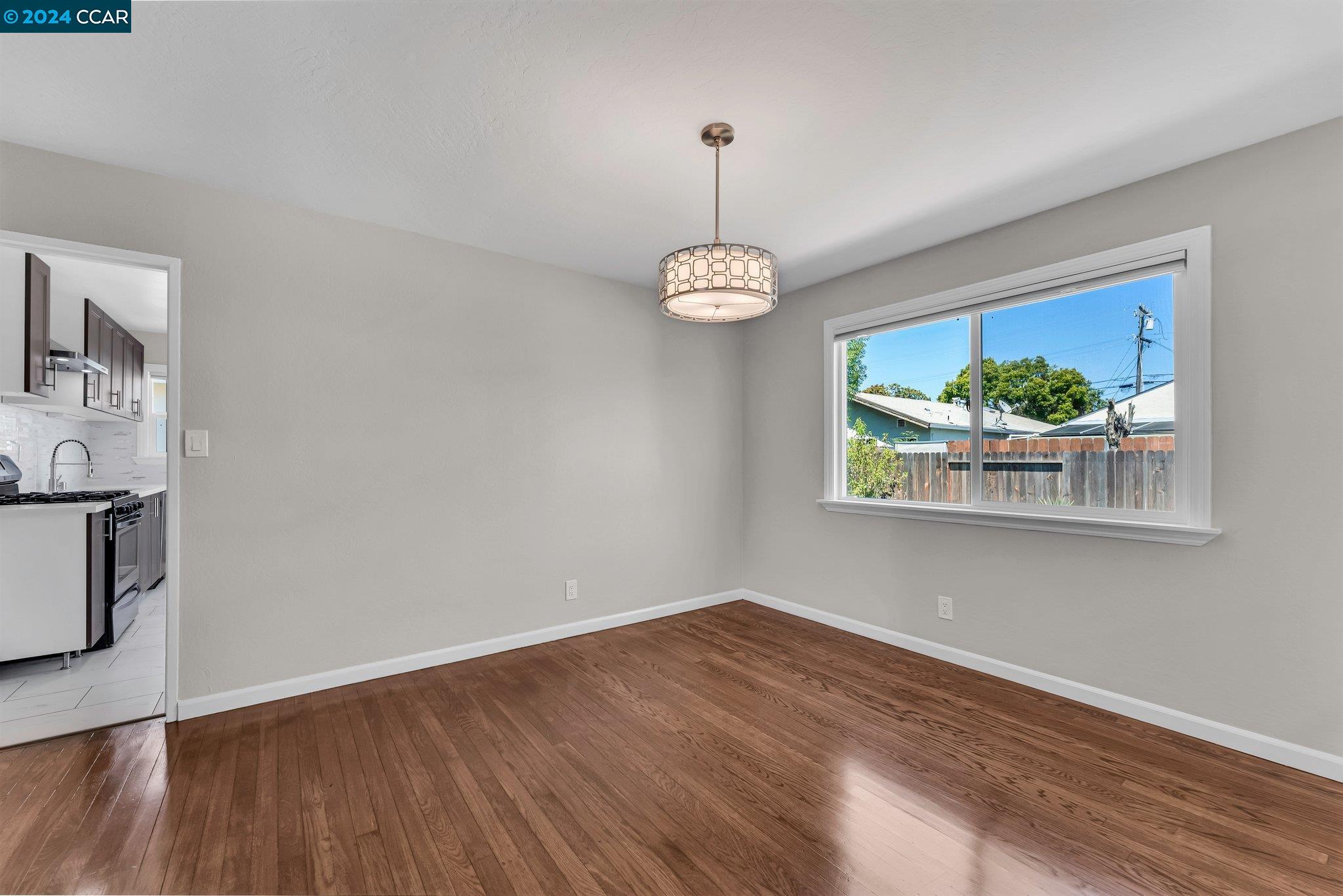 Detail Gallery Image 8 of 33 For 16058 via Conejo, San Lorenzo,  CA 94580 - 3 Beds | 1/1 Baths