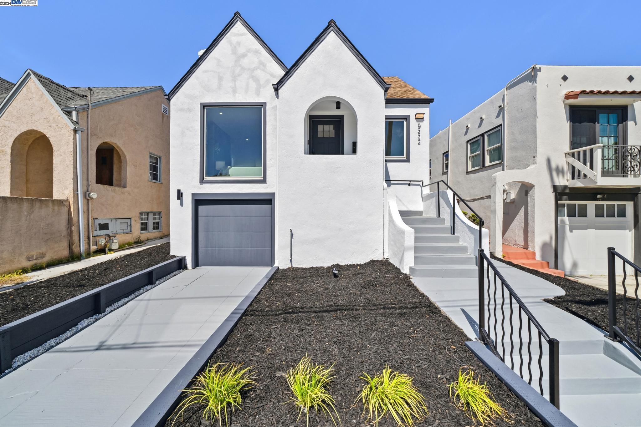 Detail Gallery Image 3 of 56 For 5332 Walnut St, Oakland,  CA 94619 - 3 Beds | 2 Baths