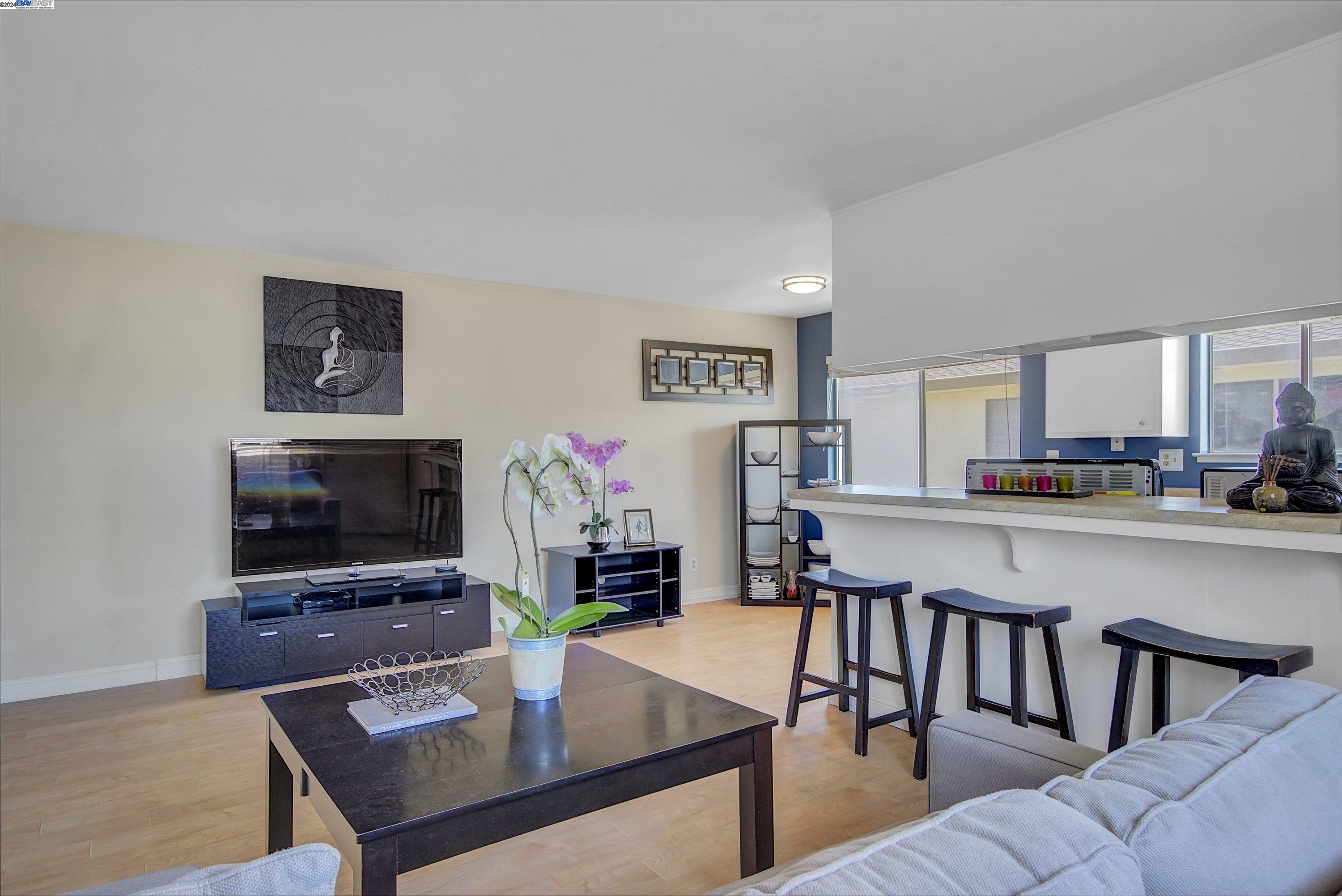 Detail Gallery Image 6 of 31 For 2241 Mann Ave #4,  Union City,  CA 94587 - 2 Beds | 1 Baths