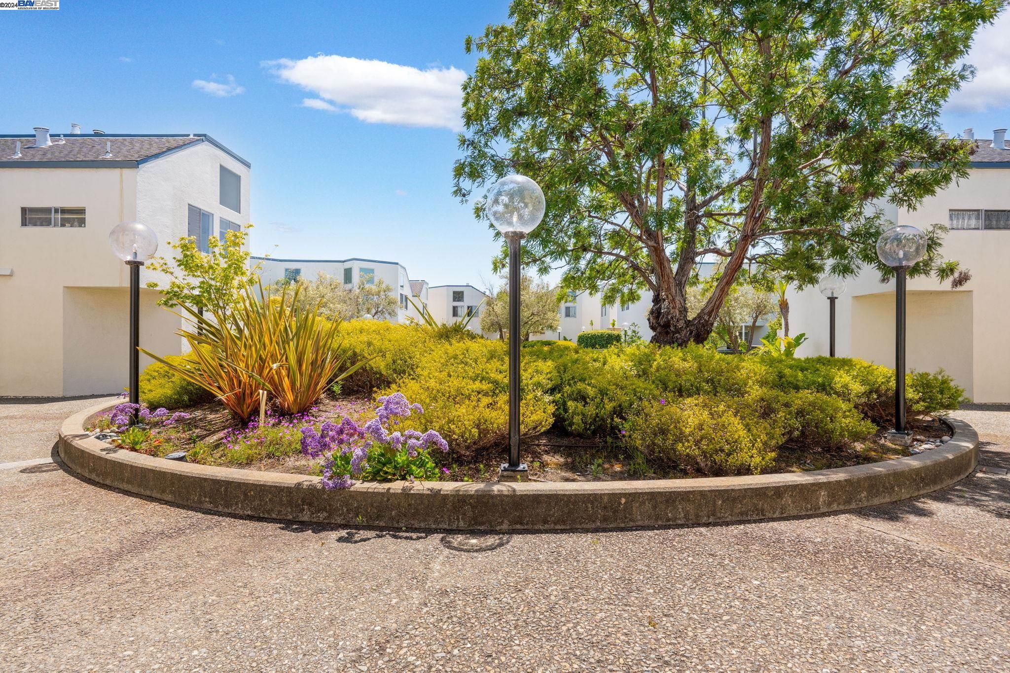 Detail Gallery Image 17 of 24 For 420 Cola Ballena a,  Alameda,  CA 94501 - 2 Beds | 2 Baths