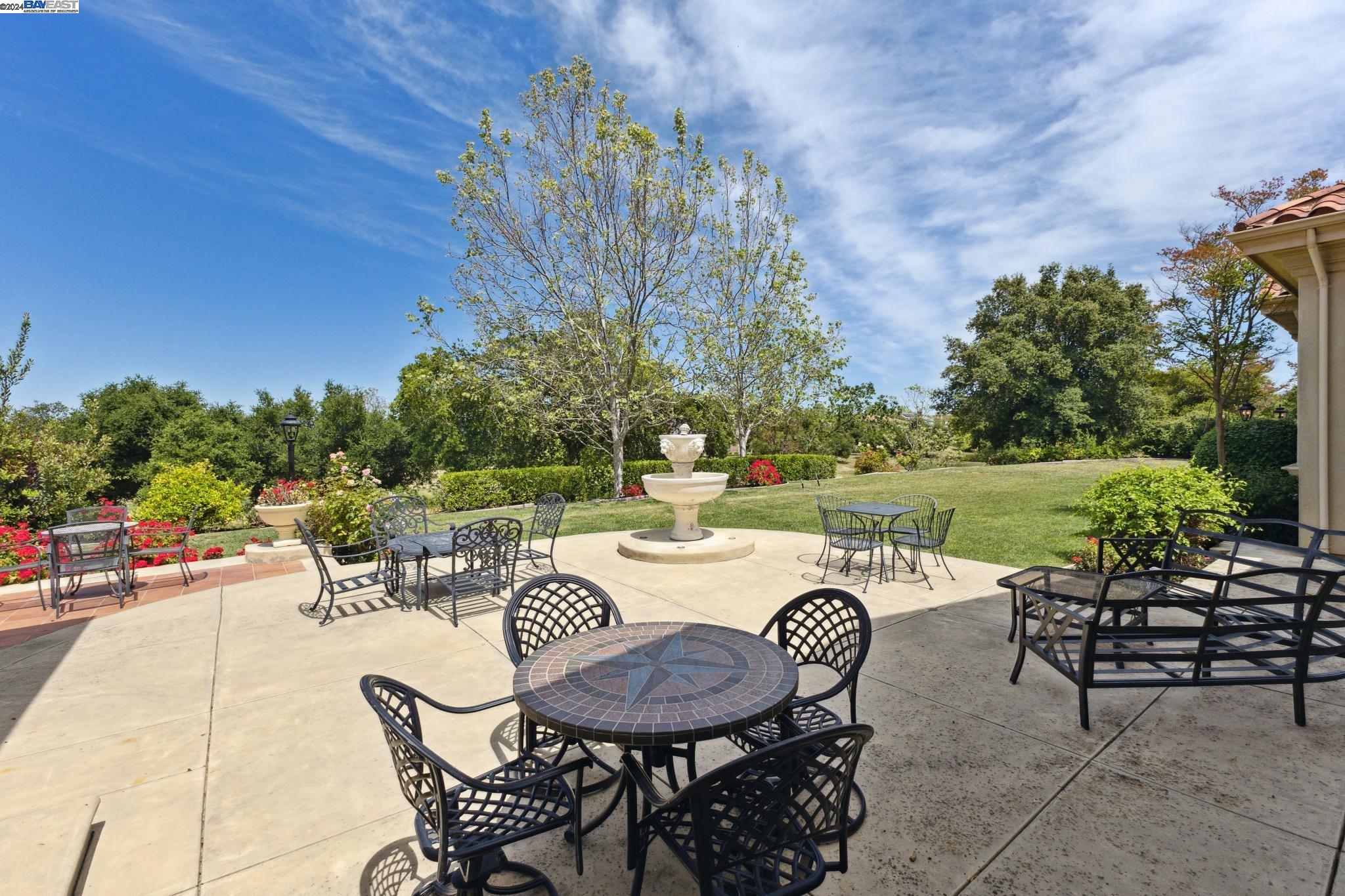 Detail Gallery Image 6 of 57 For 3062 W Ruby Hill Dr, Pleasanton,  CA 94566 - 6 Beds | 6/2 Baths