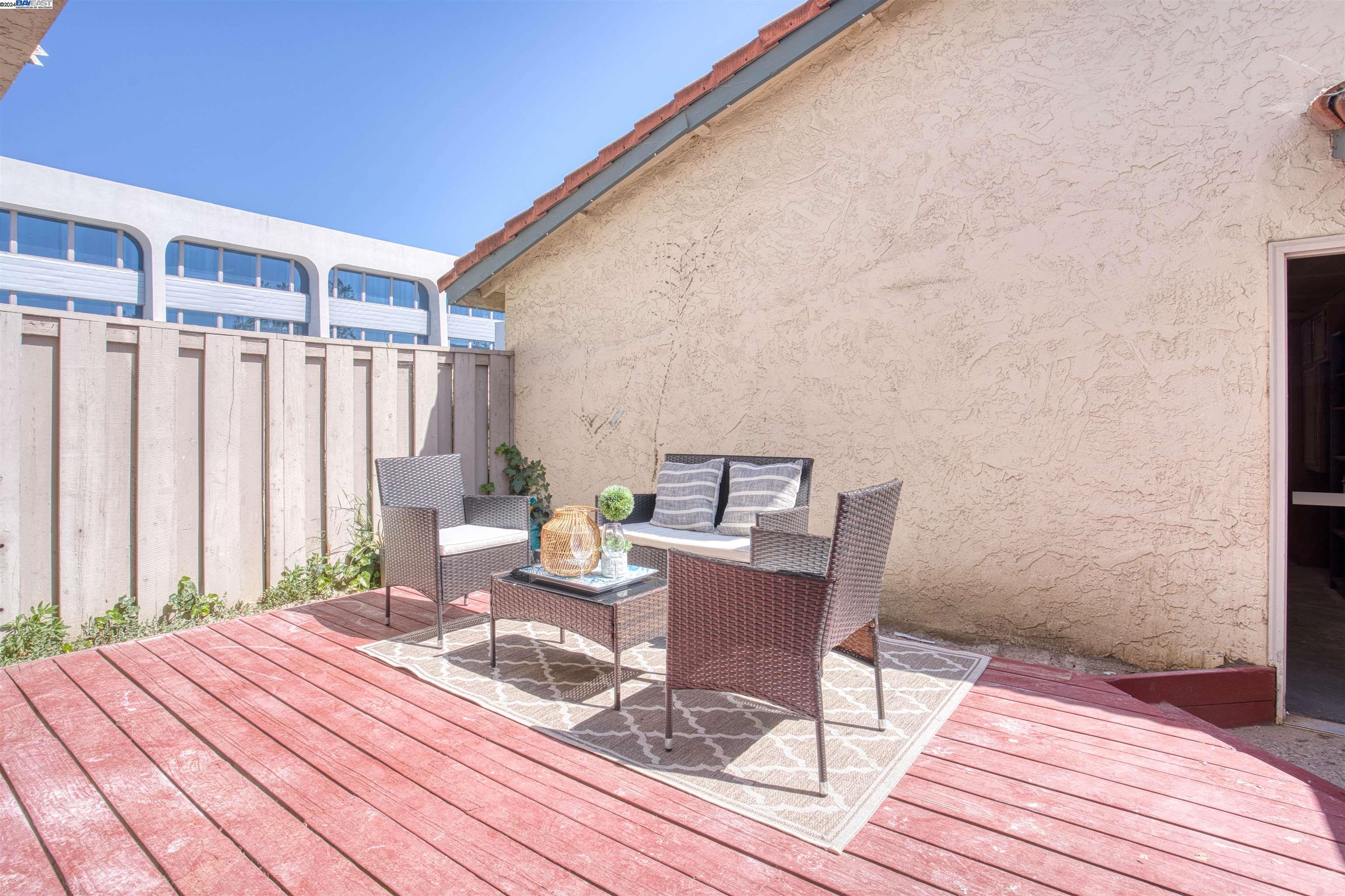 Detail Gallery Image 19 of 48 For 3159 Payne Ave #28,  San Jose,  CA 95117 - 3 Beds | 2/1 Baths