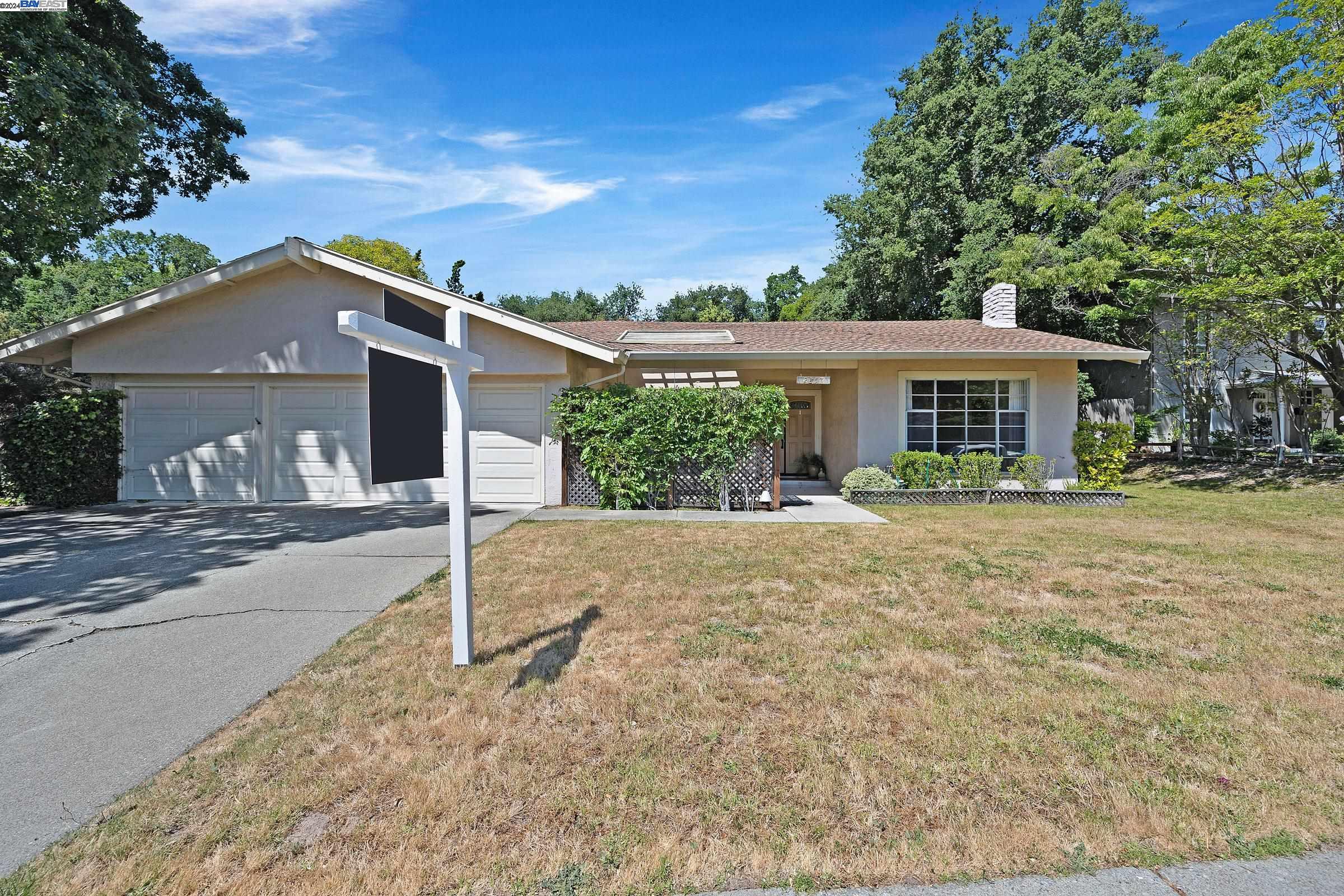 Detail Gallery Image 1 of 1 For 2857 Trotter Way, Walnut Creek,  CA 94596 - 3 Beds | 2 Baths