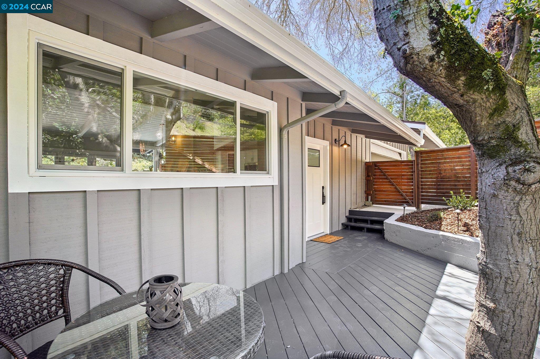 Detail Gallery Image 2 of 47 For 720 Moraga Rd, Lafayette,  CA 94549 - 4 Beds | 3/1 Baths
