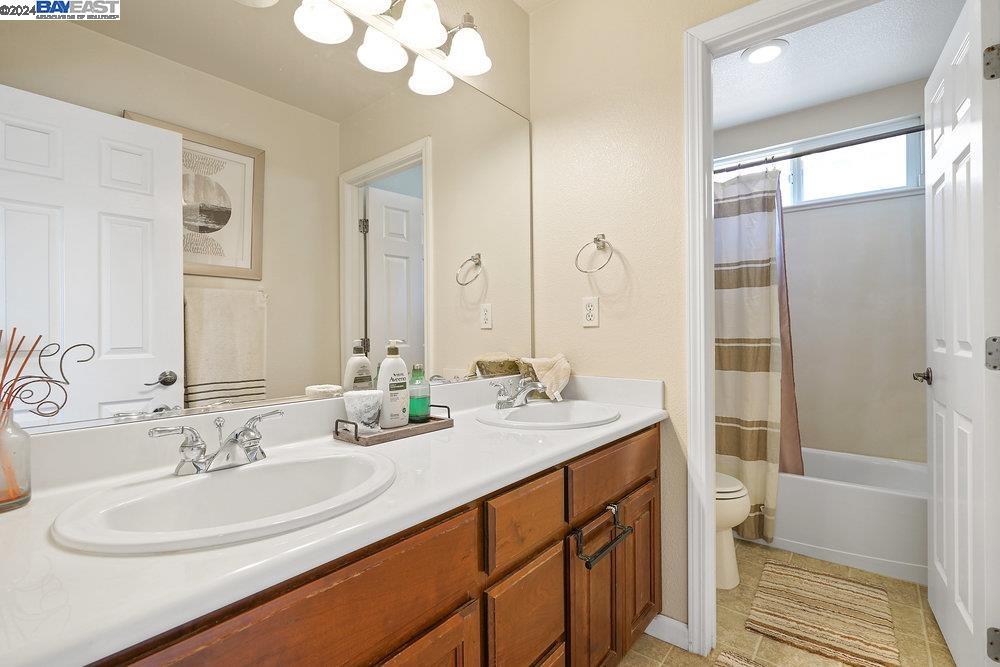 Detail Gallery Image 23 of 47 For 110 W Amistad Ln, Mountain House,  CA 95391 - 4 Beds | 2/1 Baths