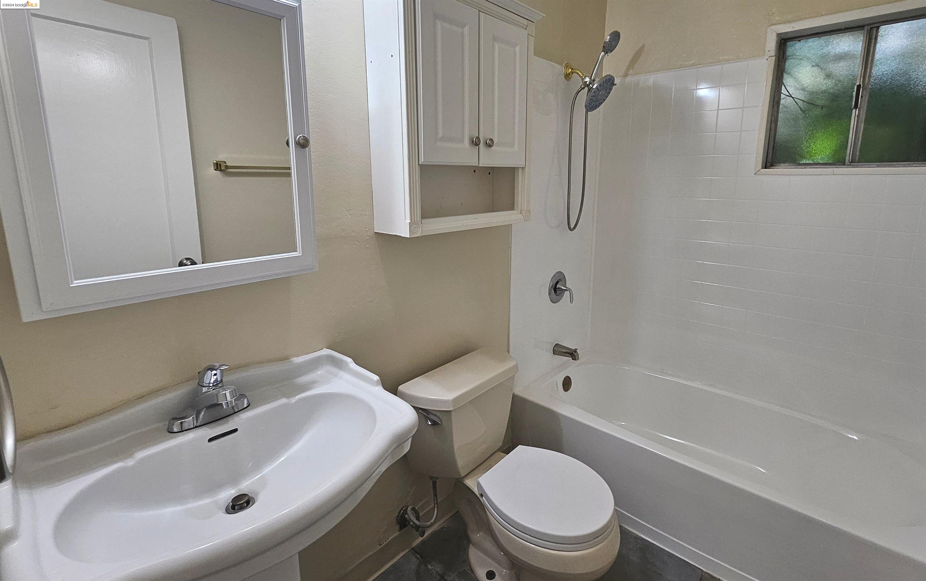 Detail Gallery Image 27 of 37 For 2740 Capistrano St, Antioch,  CA 94509 - 2 Beds | 1 Baths