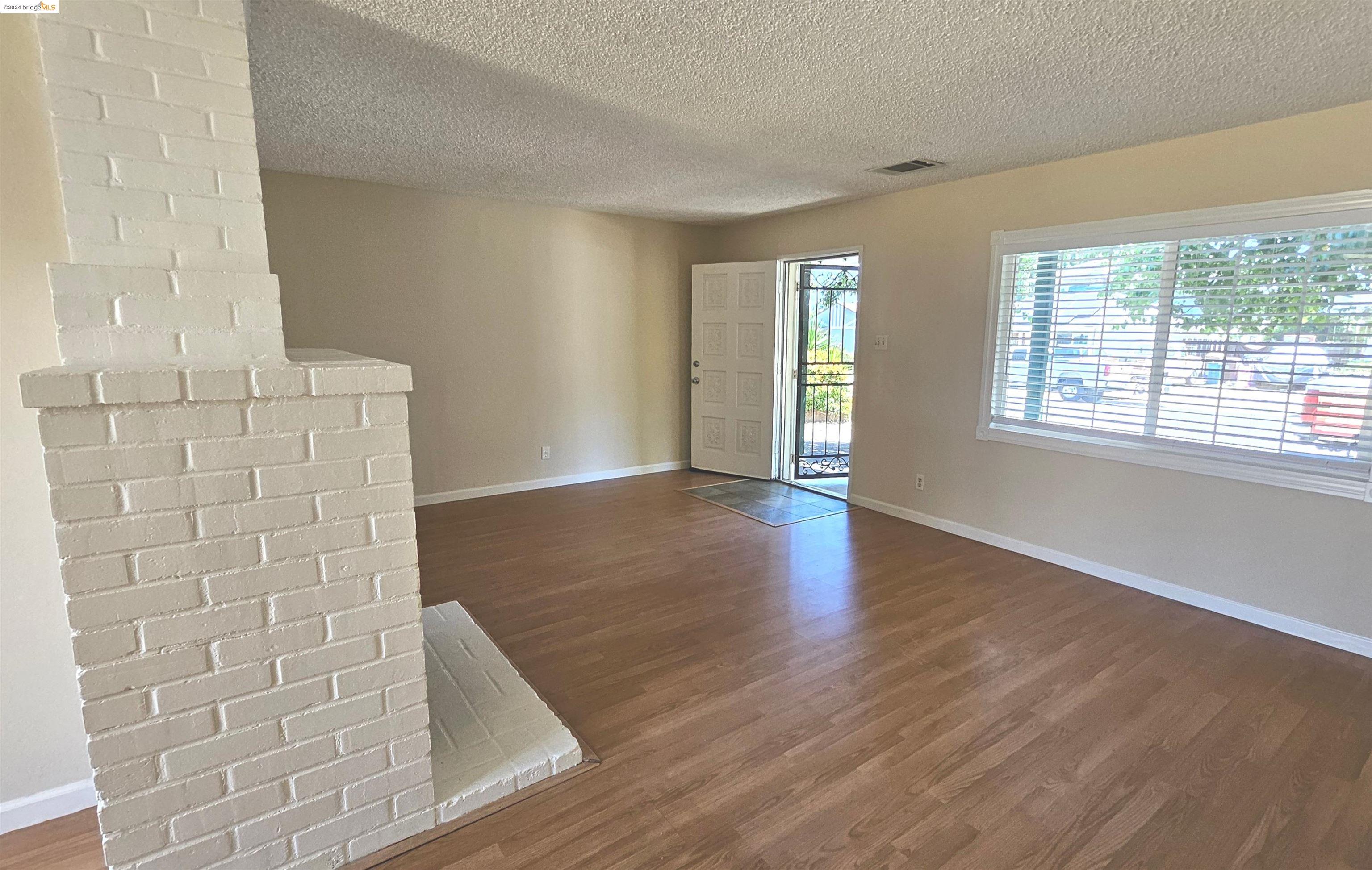 Detail Gallery Image 10 of 37 For 2740 Capistrano St, Antioch,  CA 94509 - 2 Beds | 1 Baths