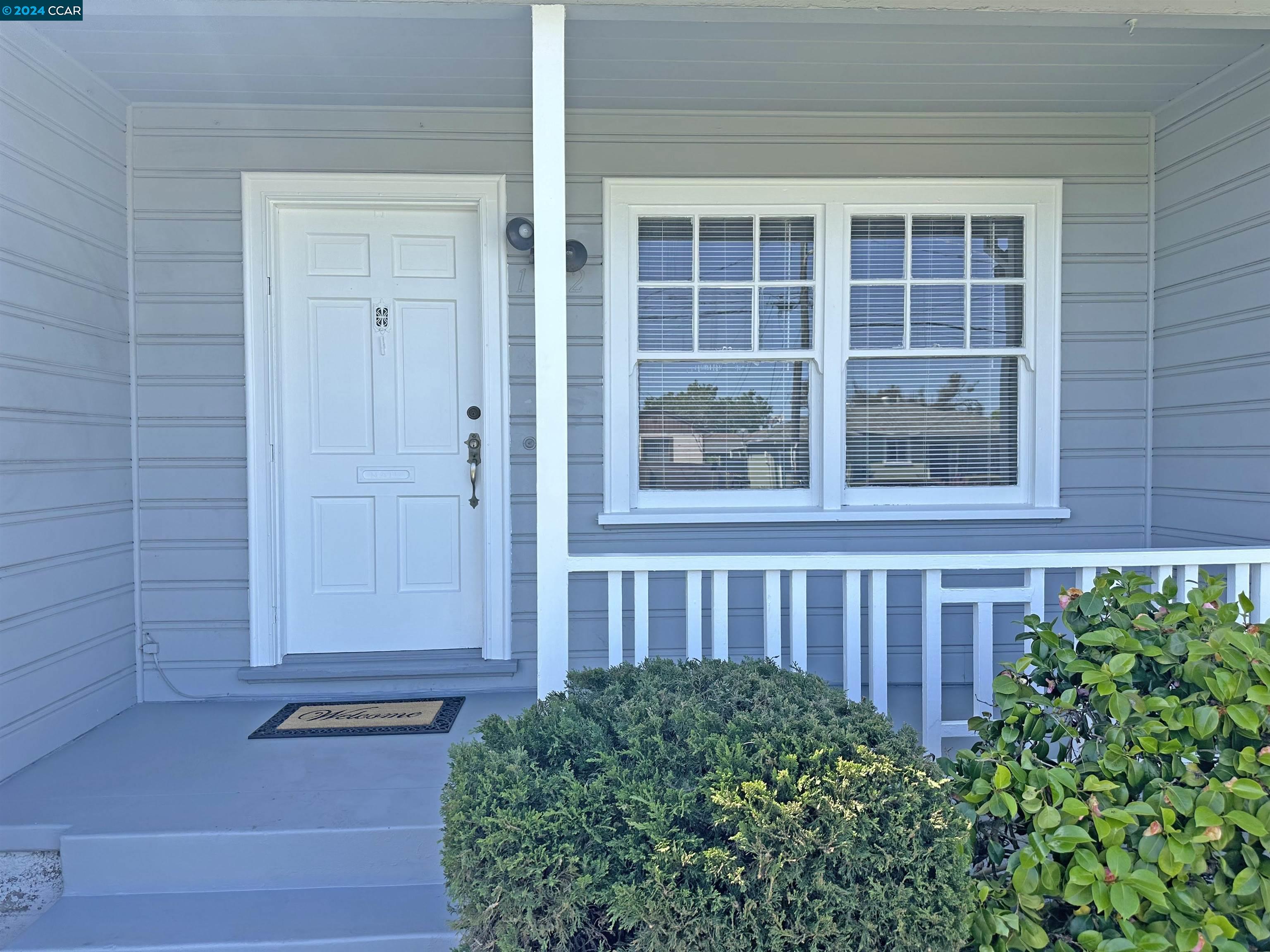 Detail Gallery Image 3 of 21 For 1742 Rheem Ave, Richmond,  CA 94801-2451 - 2 Beds | 1 Baths