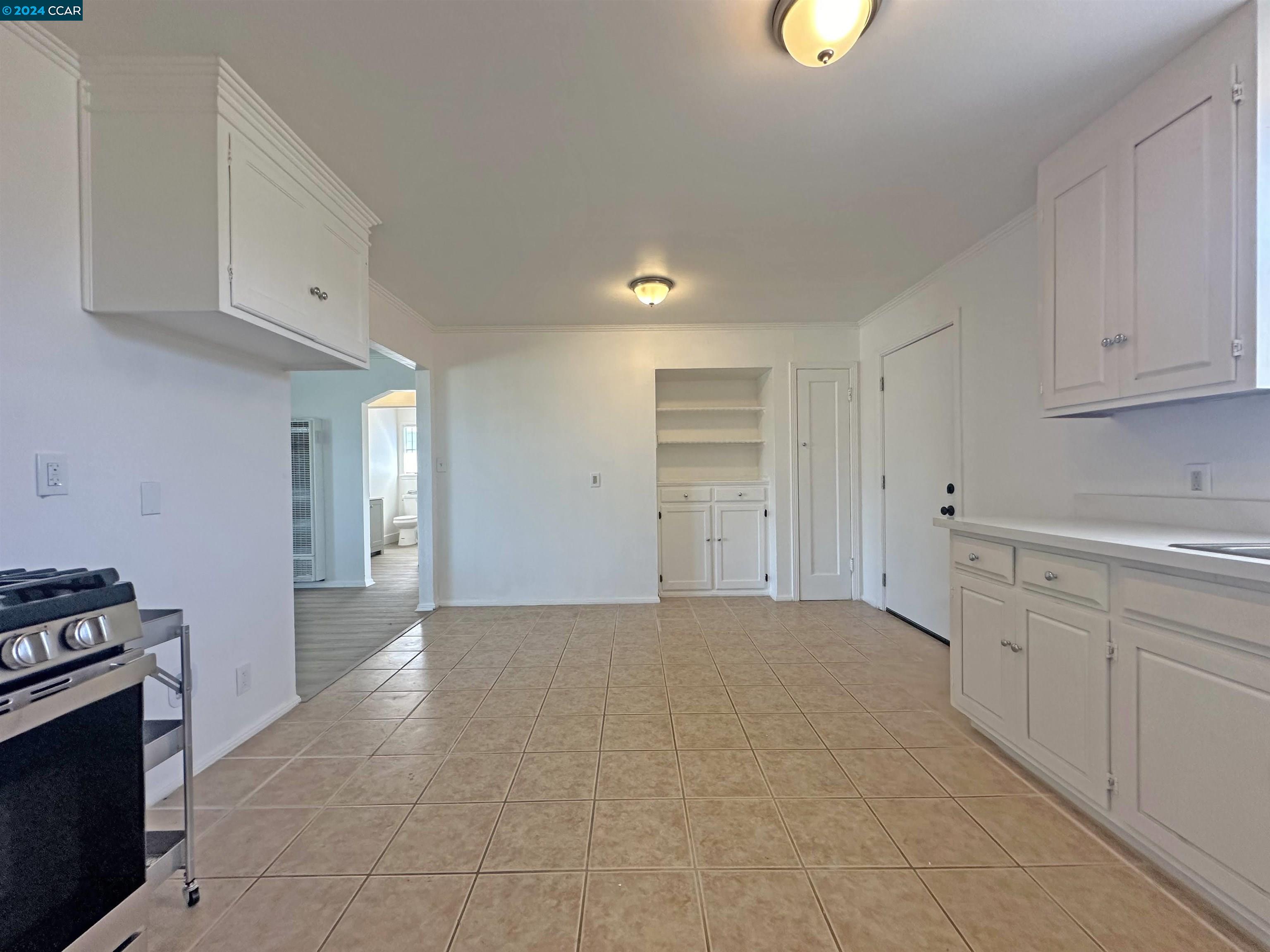 Detail Gallery Image 7 of 21 For 1742 Rheem Ave, Richmond,  CA 94801-2451 - 2 Beds | 1 Baths