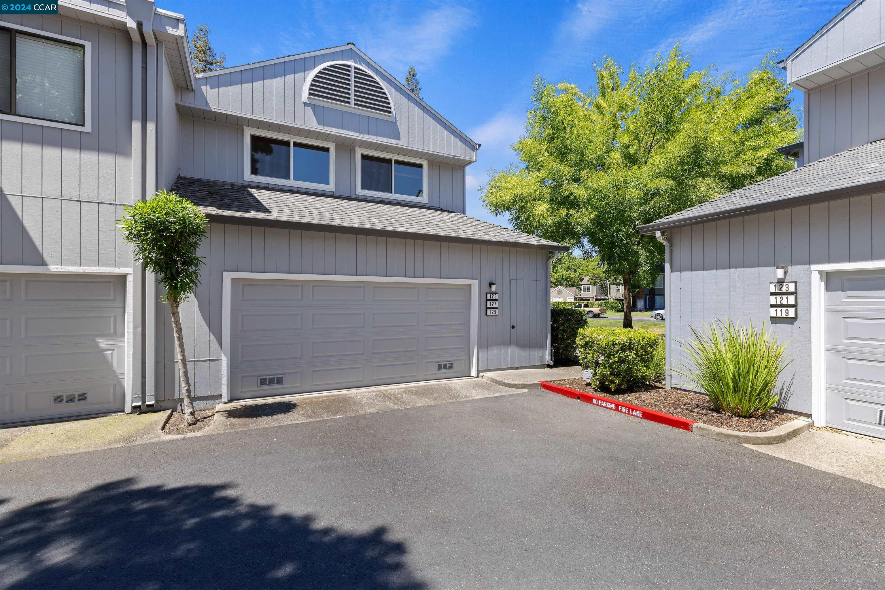 Detail Gallery Image 1 of 1 For 125 Glenbridge Ct, Pleasant Hill,  CA 94523 - 3 Beds | 2/1 Baths